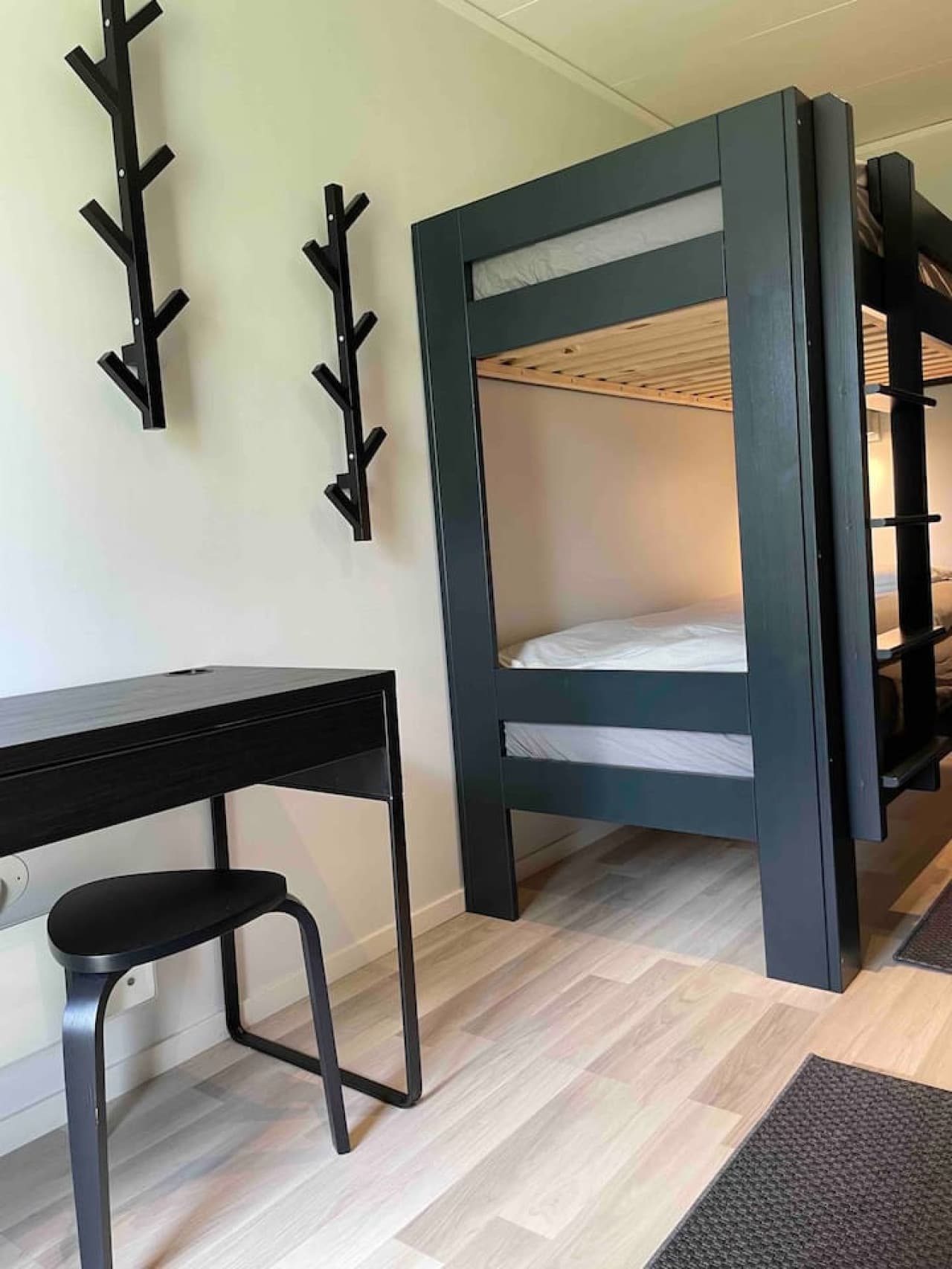 All bedrooms have comfortable matrasses, down blankets and pillows. Sheets and towels are included in price.