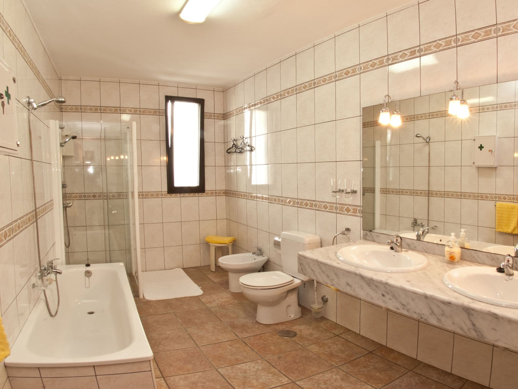 Bathroom / Wellness