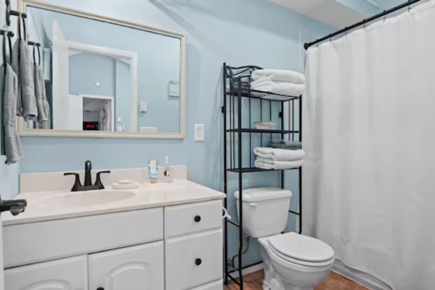 Full bathroom