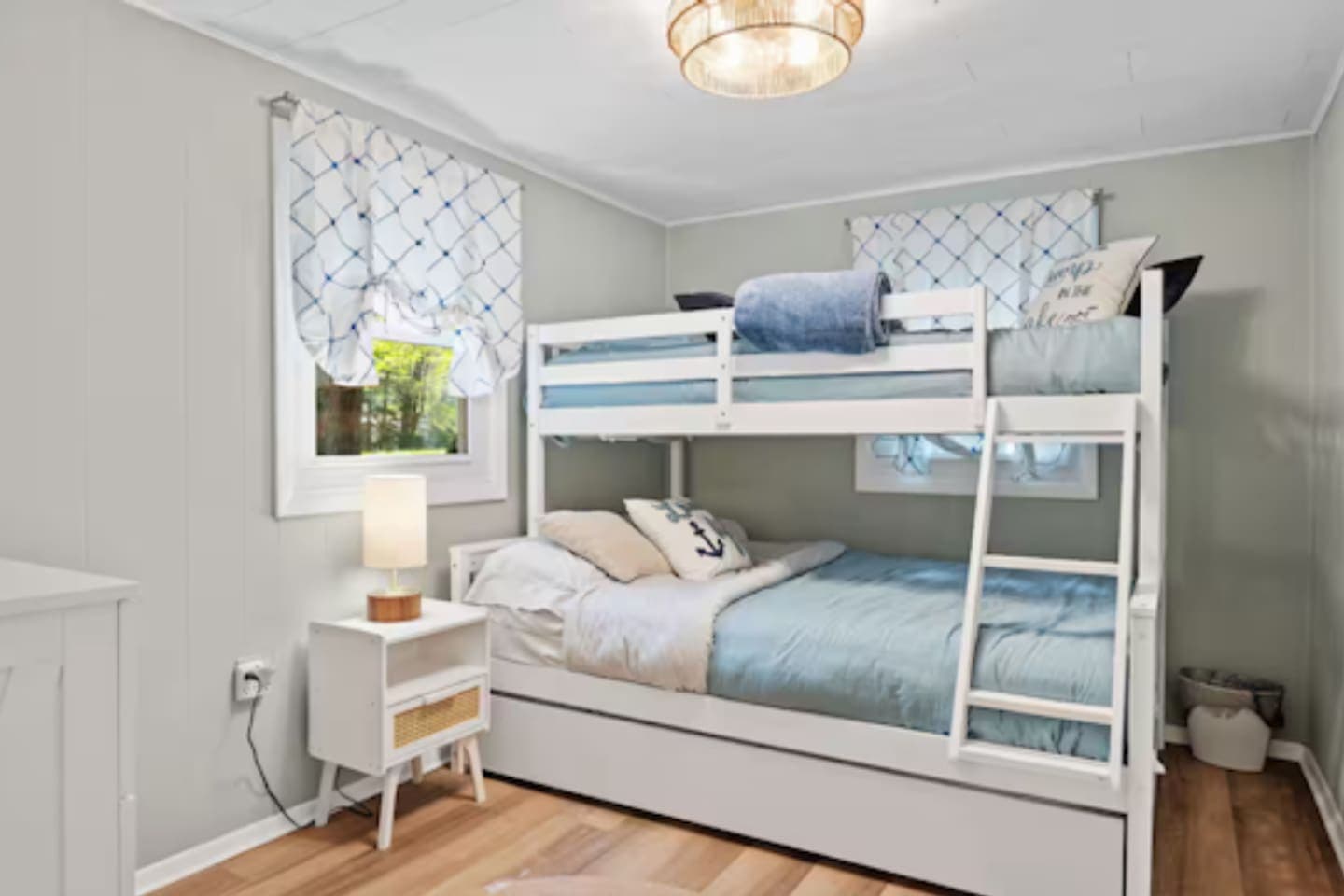 Bedroom 3 with bunk bed, and pull out mattress