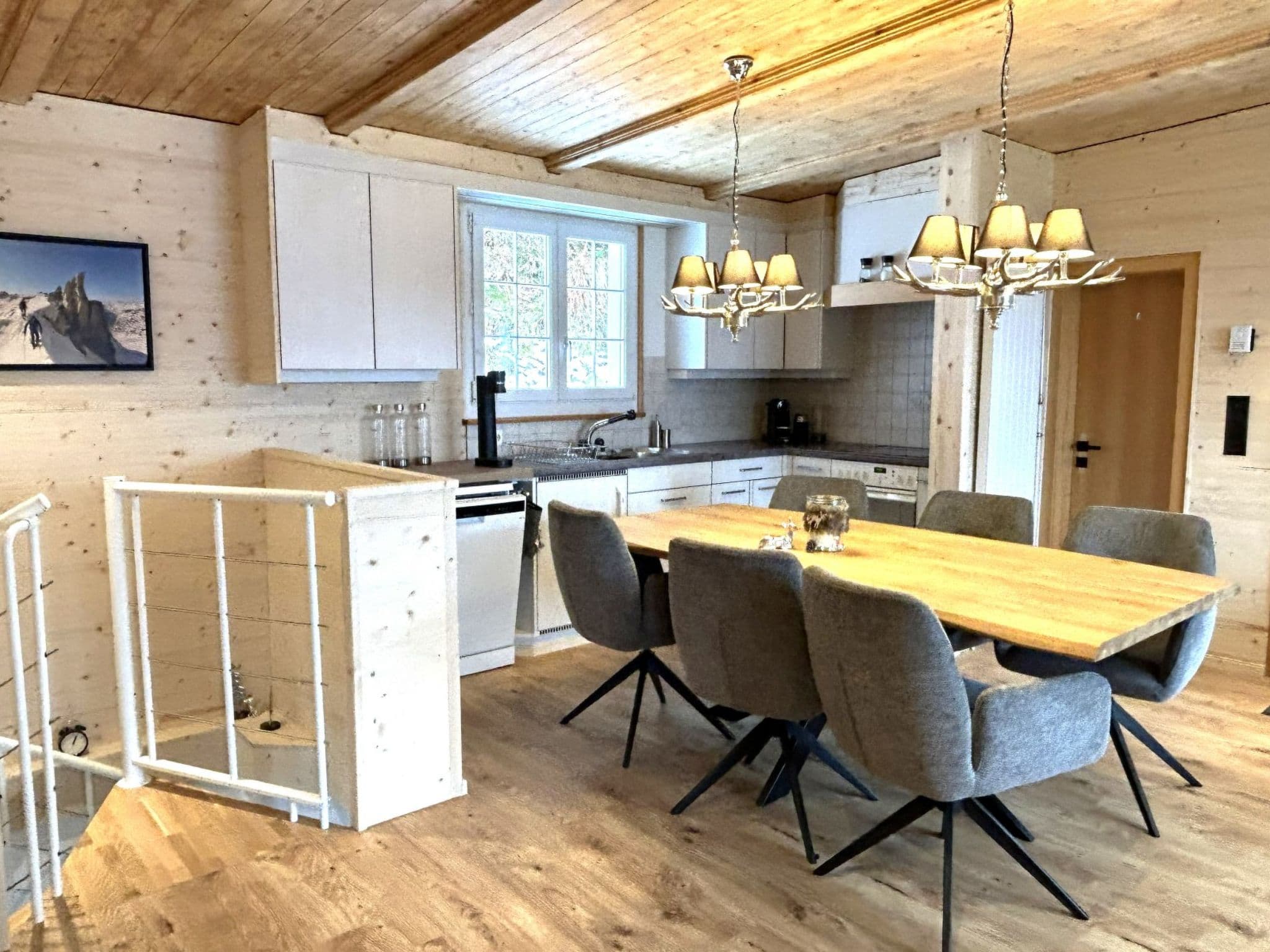 Kitchen / Dining Room