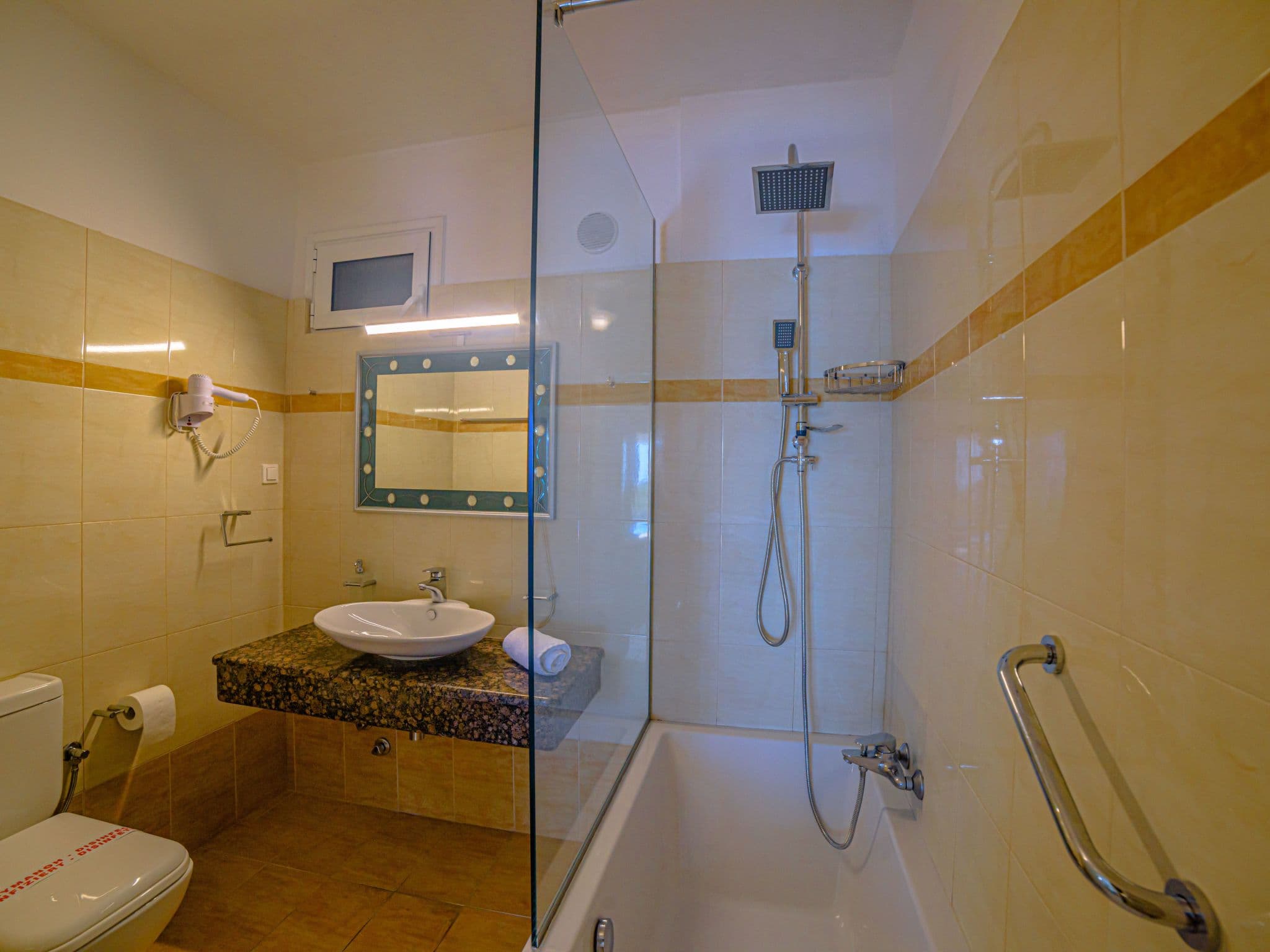 Bathroom / Wellness