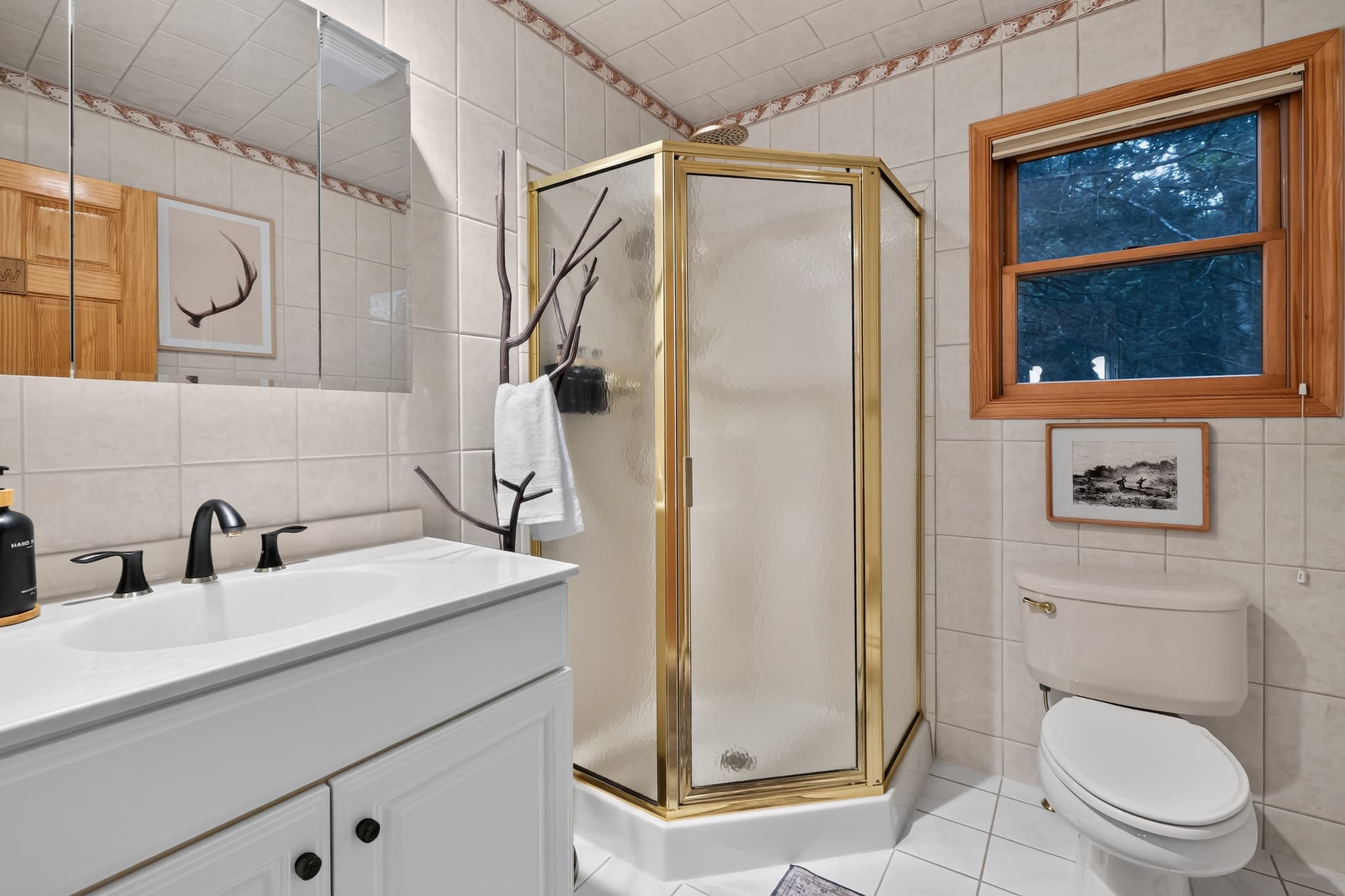 43 161 Barker Rd Bathroom 7039
