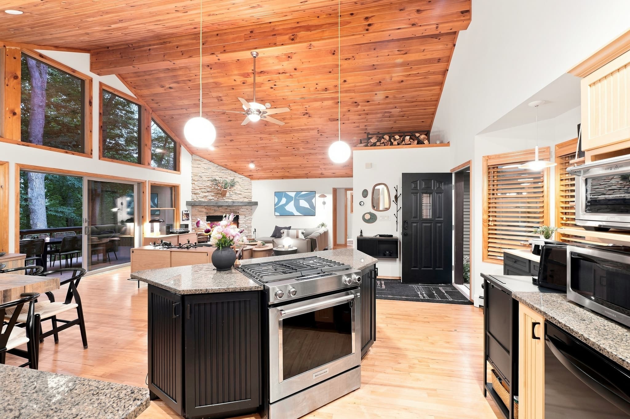 24 161 Barker Rd Kitchen 7068