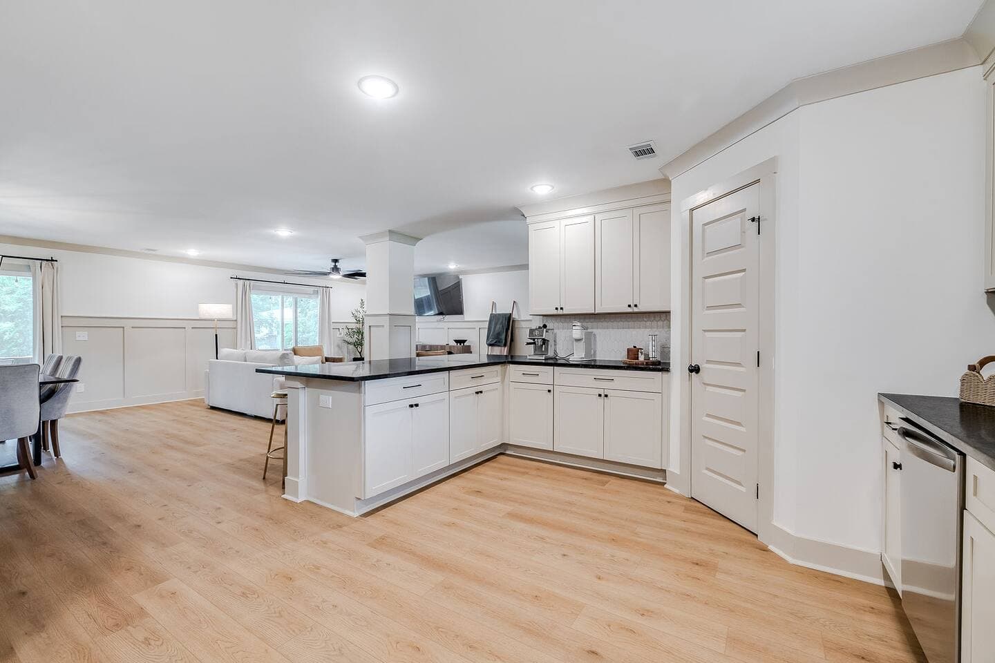 Gallery Image 18