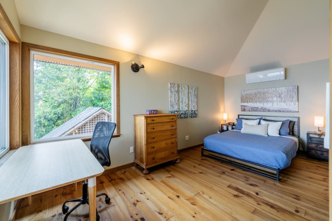 Work remotely without missing the scenery—a dedicated desk pairs productivity with beautiful views of the surrounding greenery.