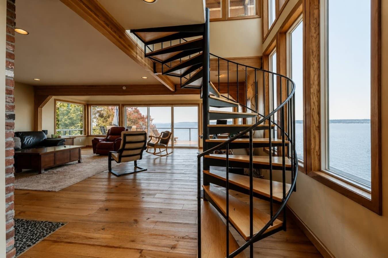 Put on a record, light the fire, and settle in with the water just beyond the windows.