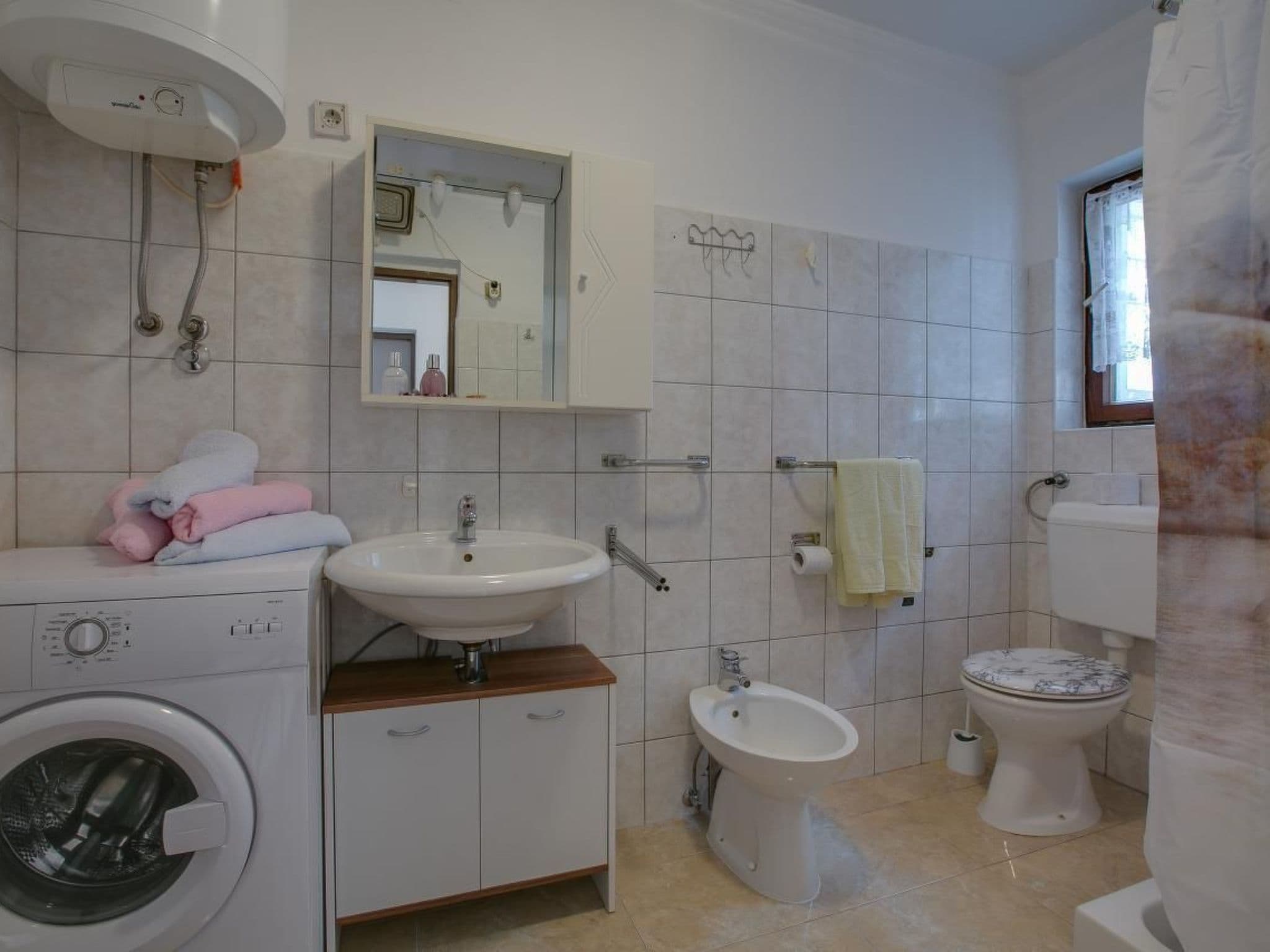 Bathroom / Wellness