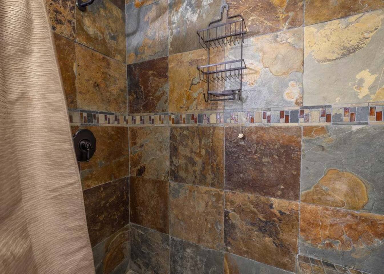 Gallery Image 18