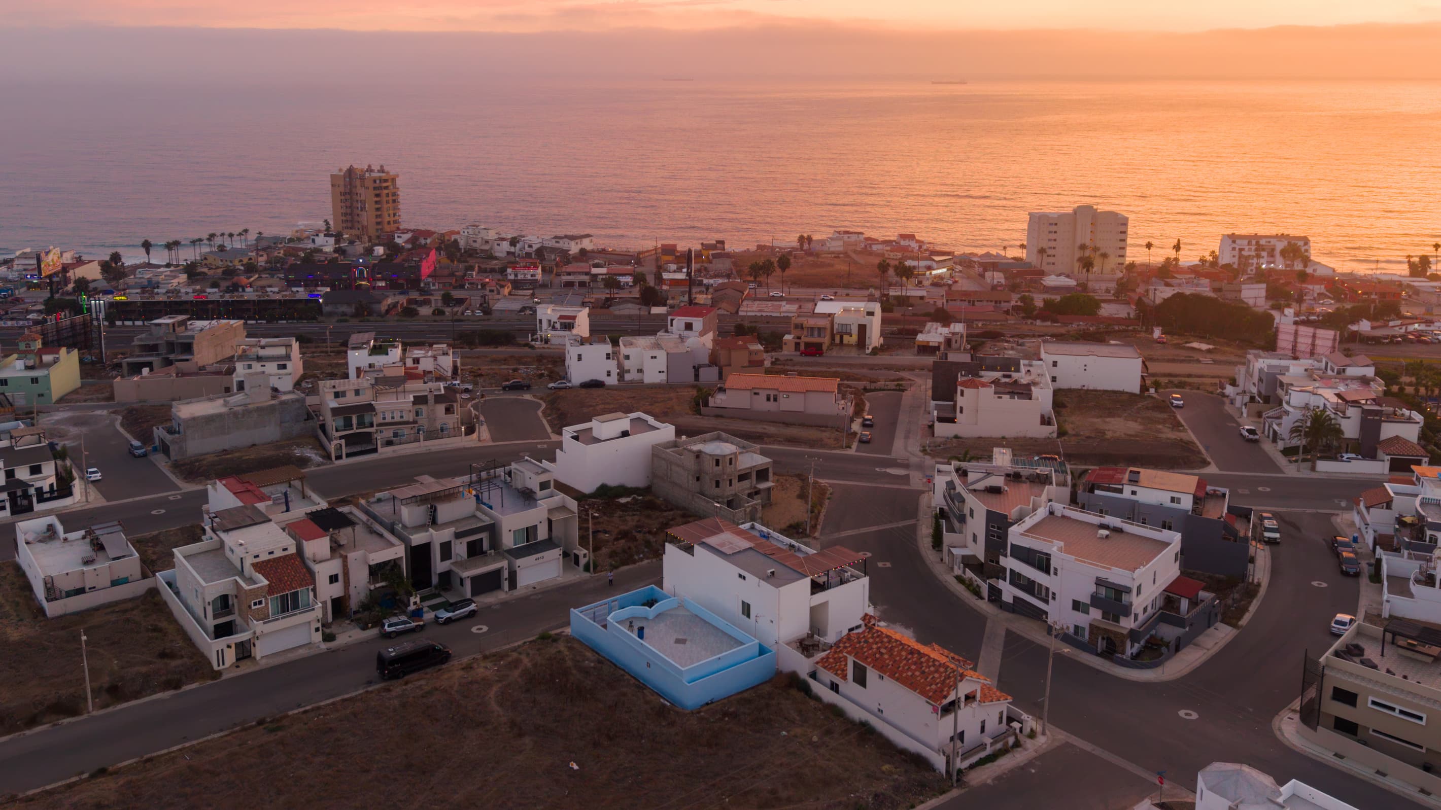 Casa Mirador nestled in Punta Azul with the Pacific Ocean just beyond