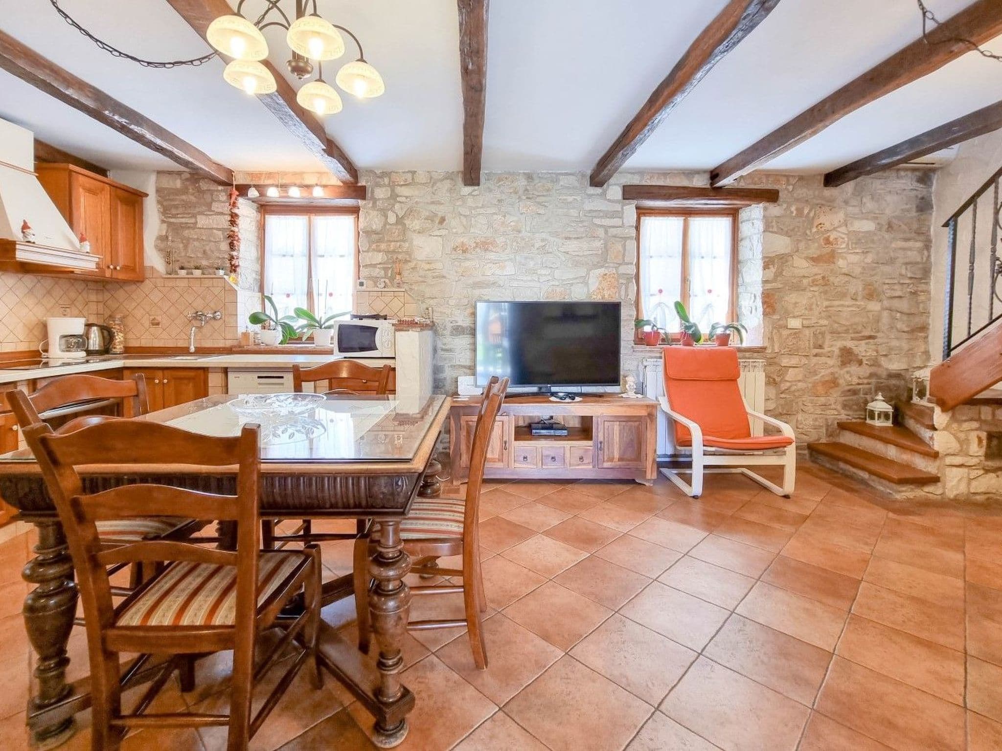 Kitchen / Dining Room