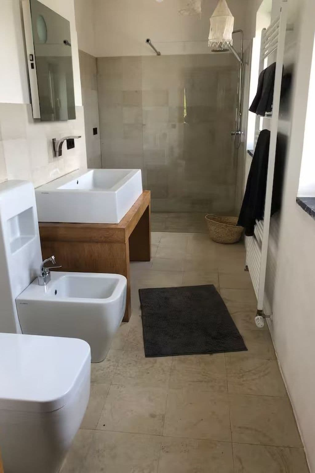 Bathroom / Wellness