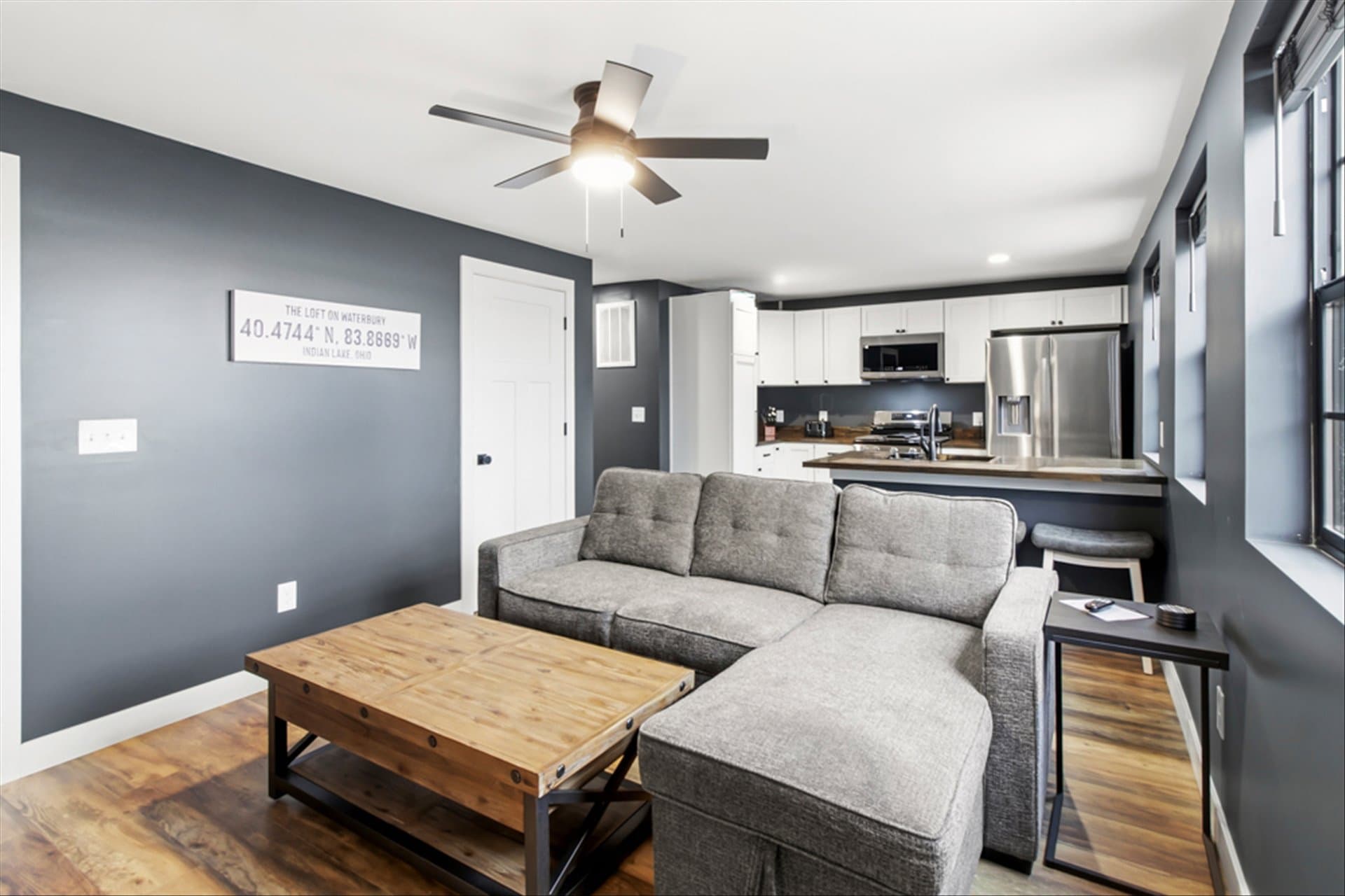 The Loft on Waterbury - Living Room with open concept kitchen
