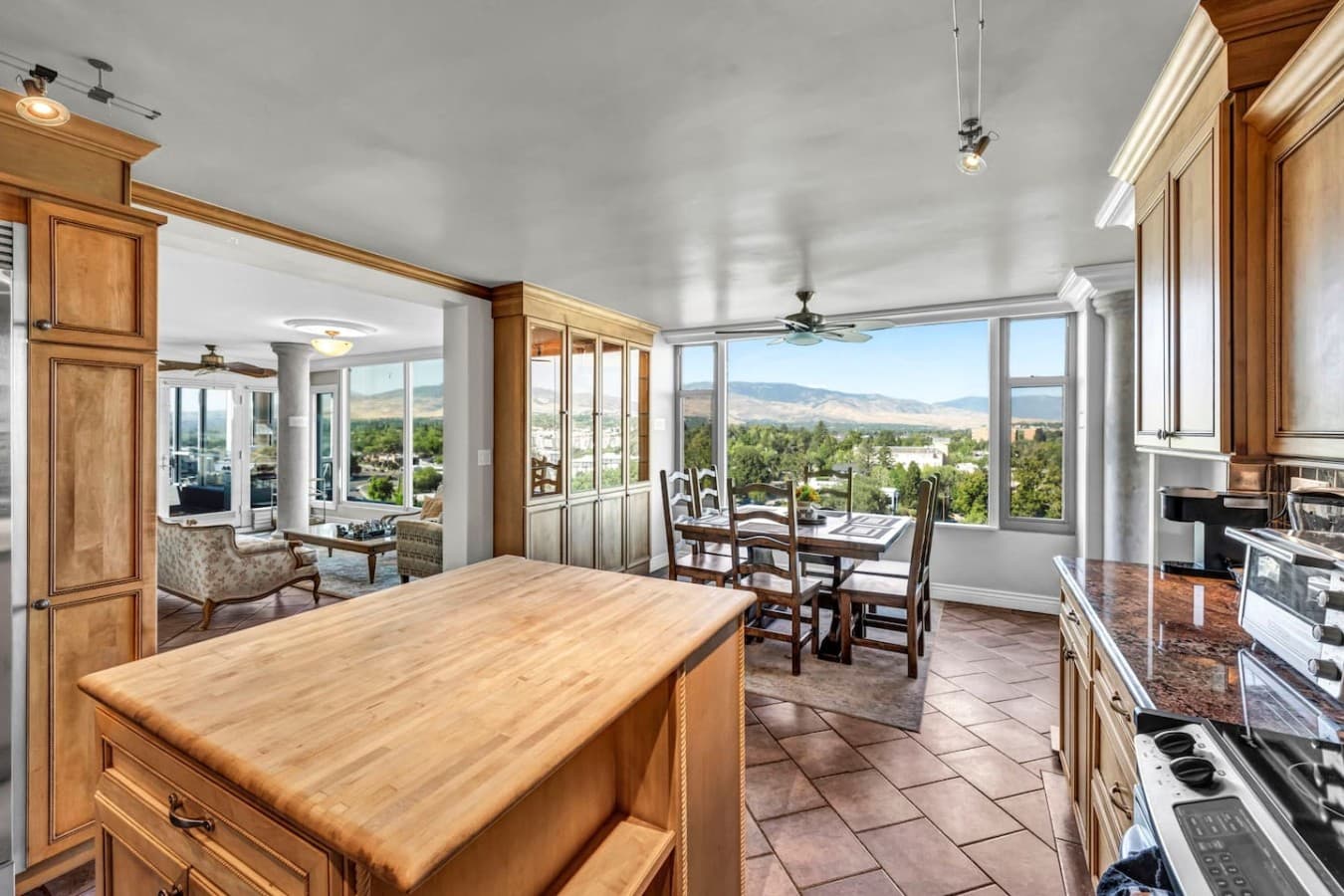Cook, dine, and take in the view from one bright, open space