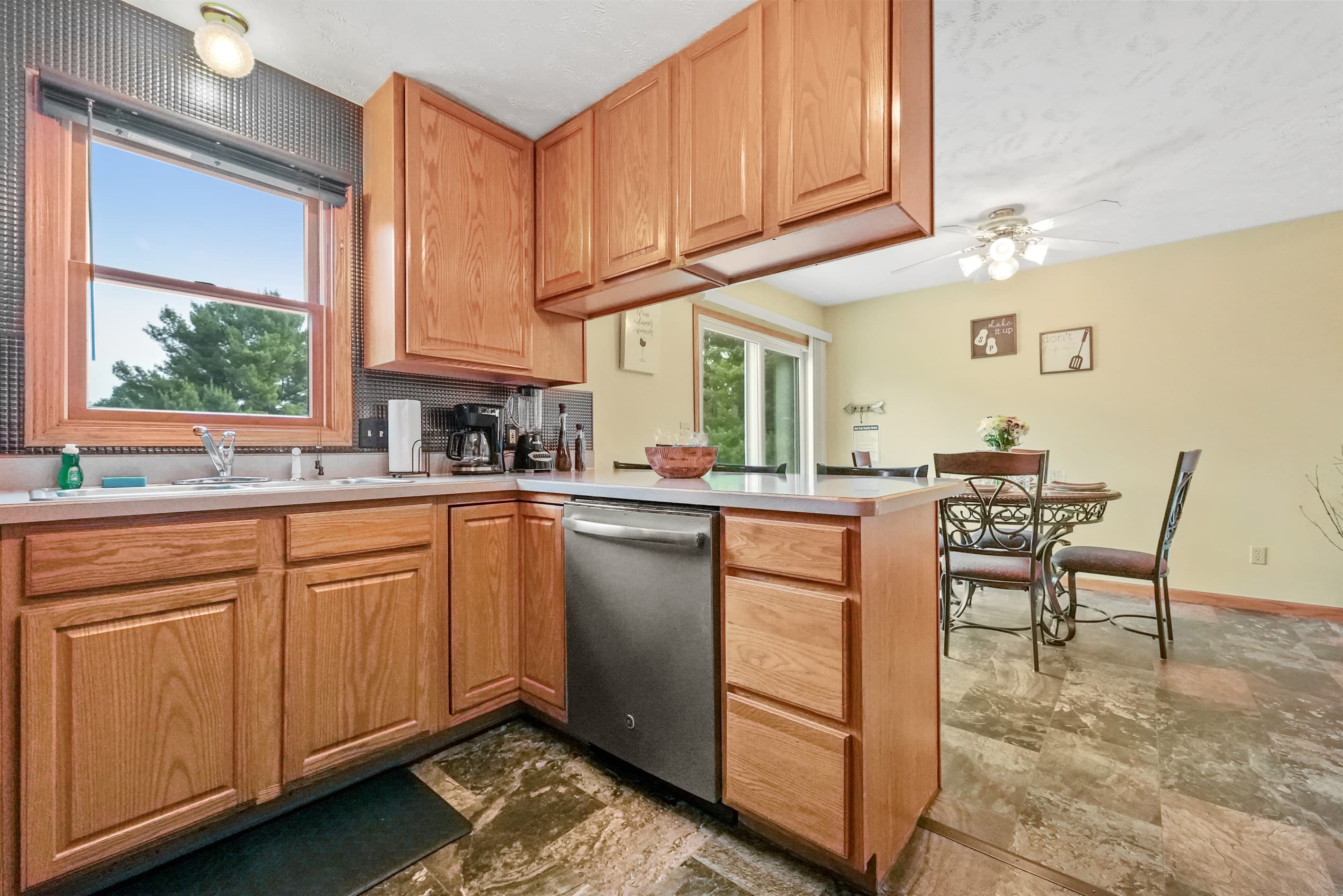 Kitchen: Bright and inviting with modern appliances, perfect for culinary adventures!