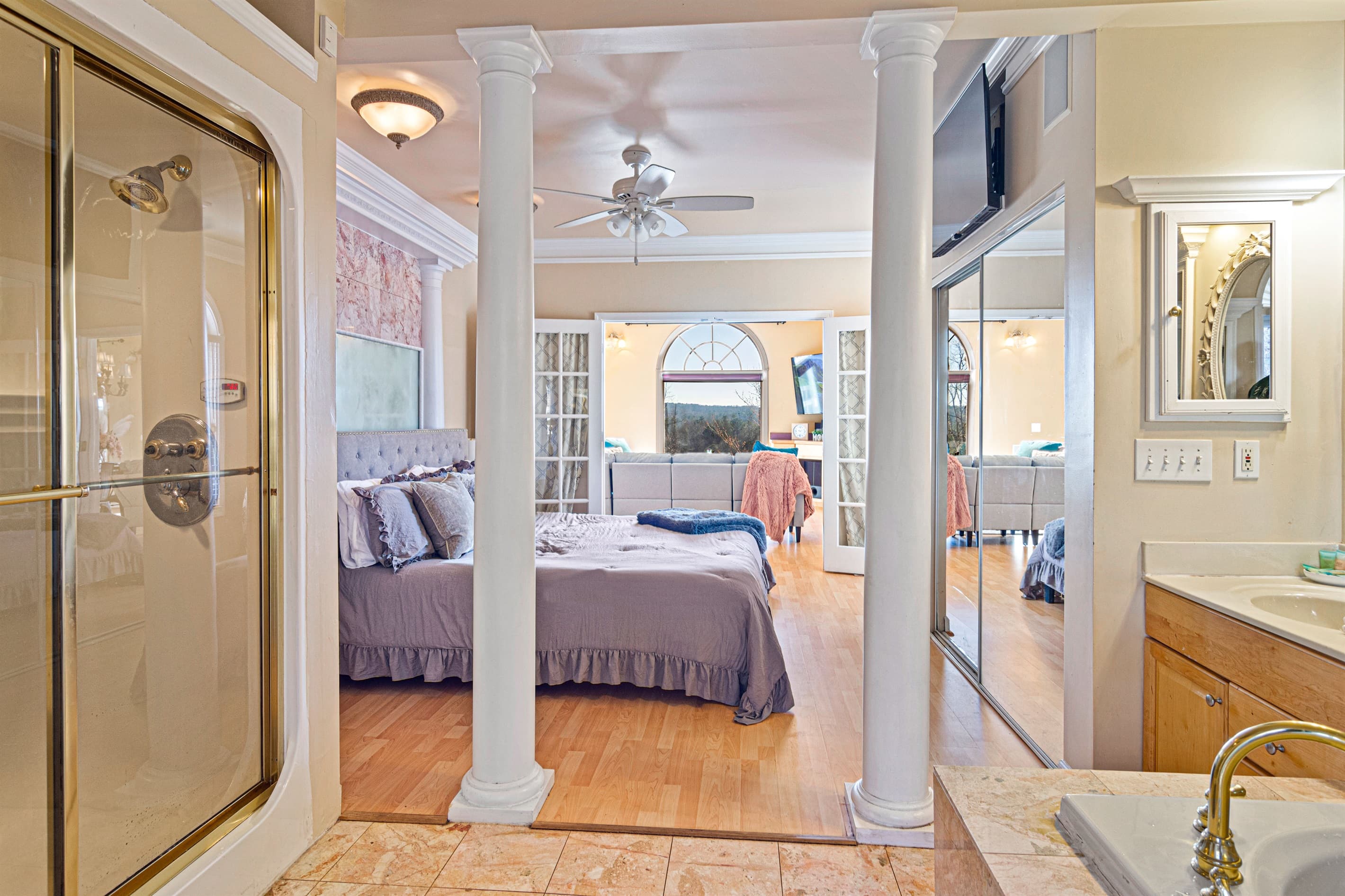 Master Suite: Luxurious king bed and ensuite elegance in serene Ellijay escape!