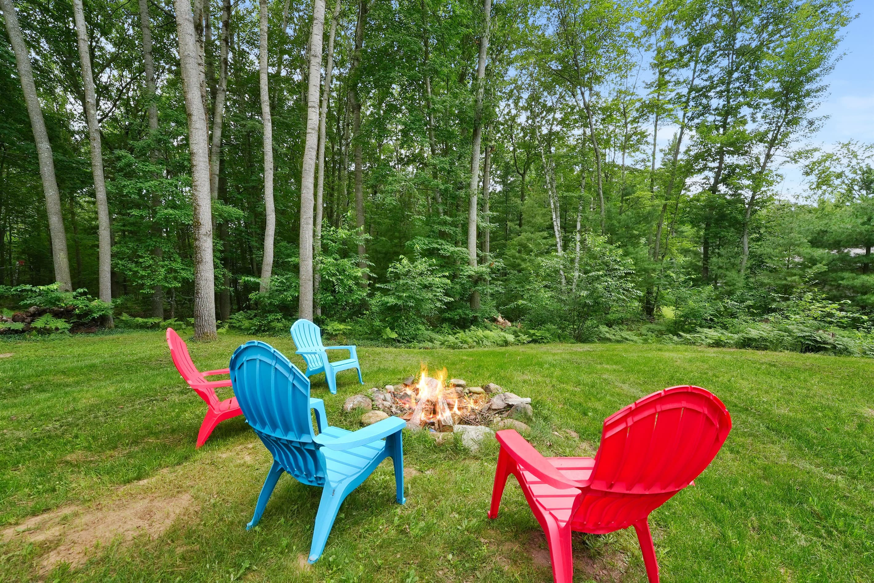 Fire Pit Retreat: Gather around the fire for s'mores and stories under the stars!