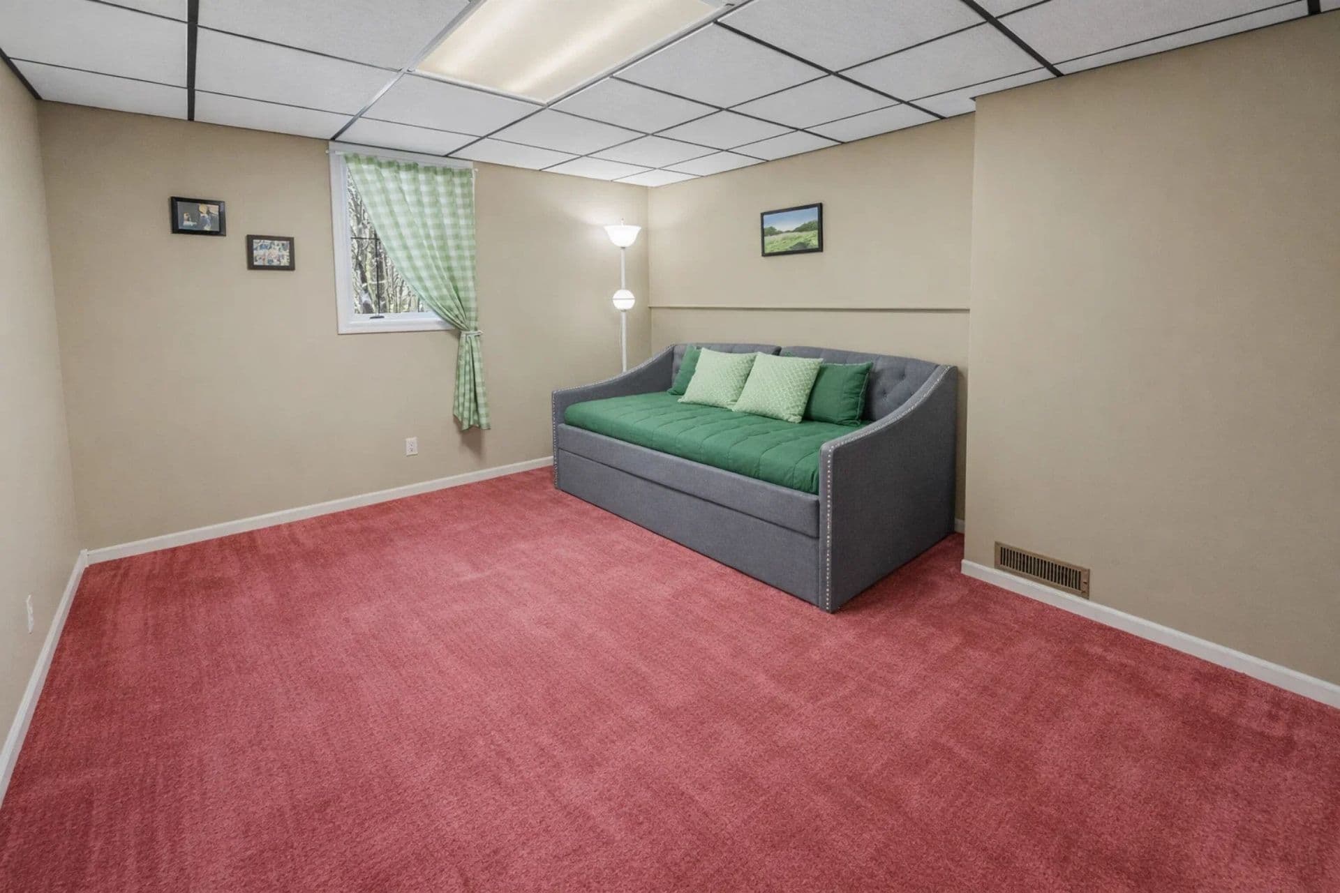 Trundle Room: Enjoy comfort with stylish décor and a pop of color in this inviting retreat!