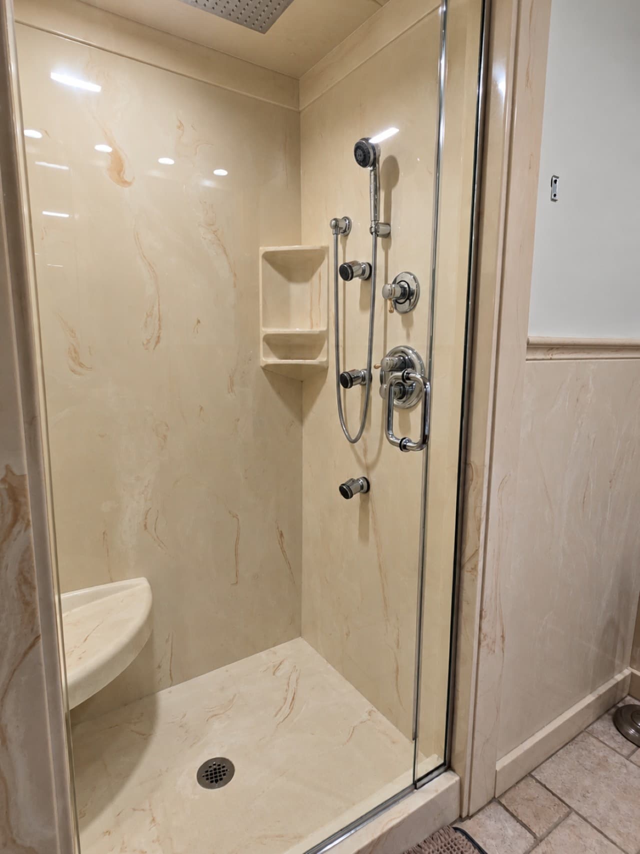 norwalk masterbath3.png