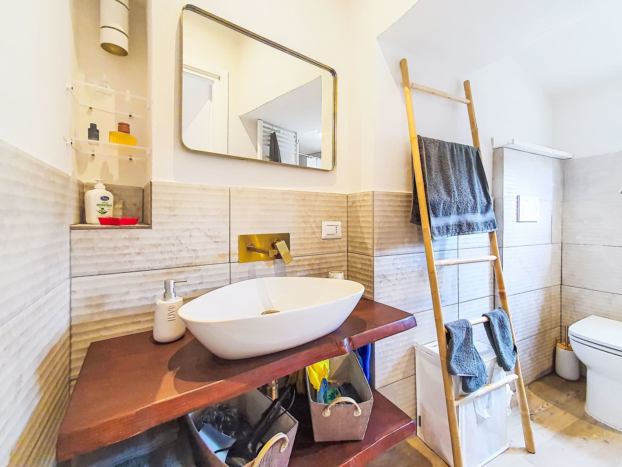 Bathroom / Wellness