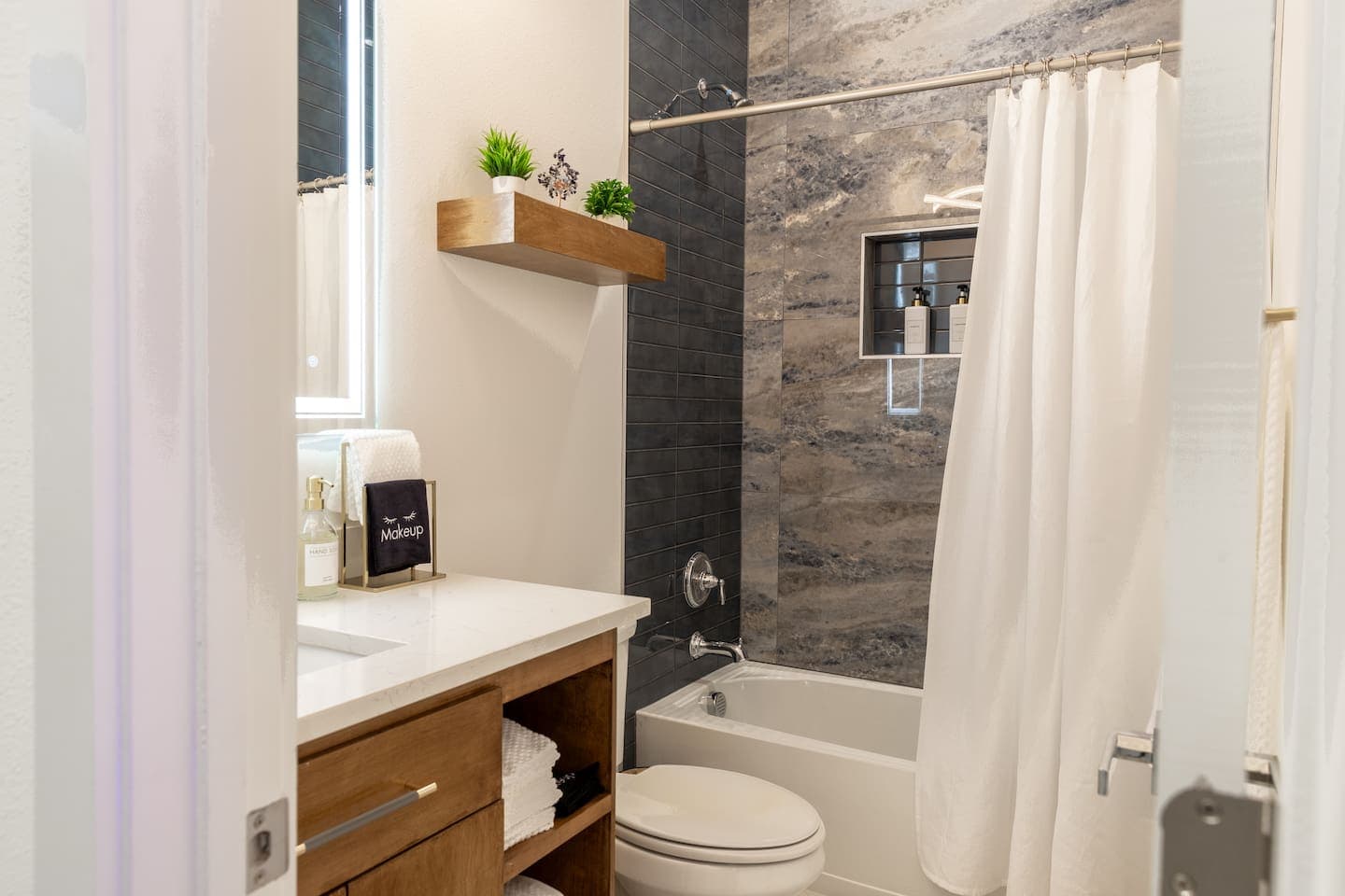 Secondary Bathroom 