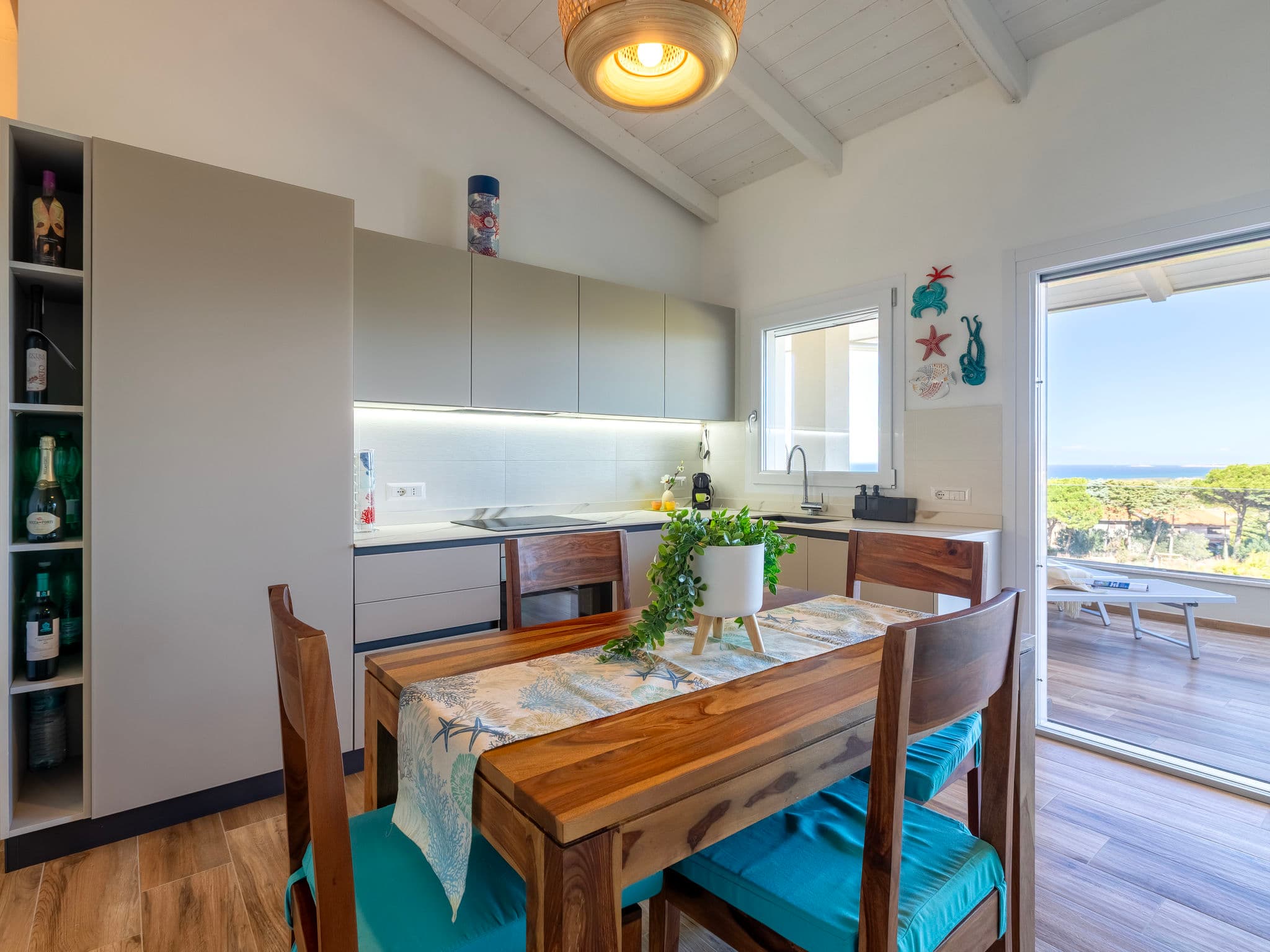 Kitchen / Dining Room