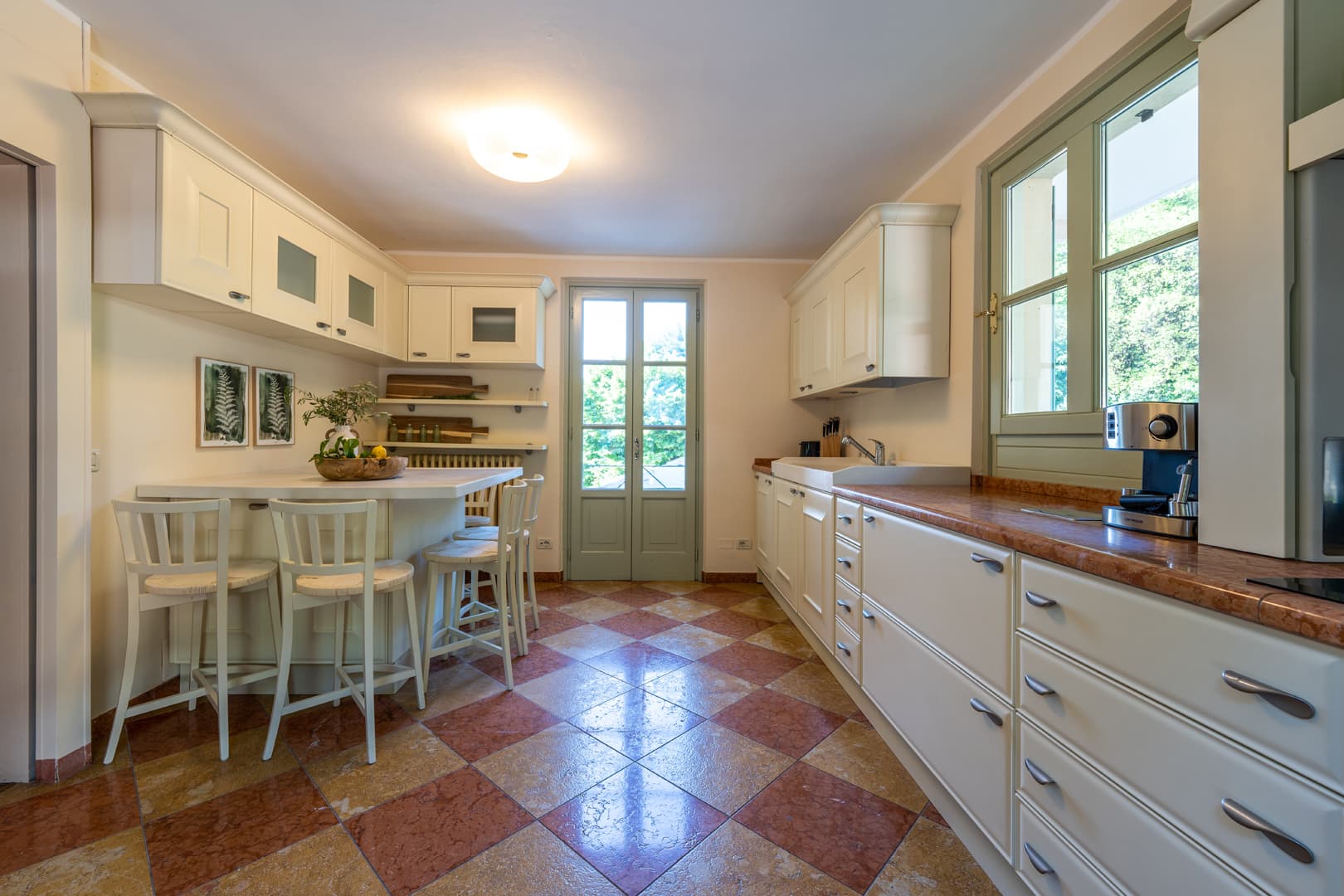 Kitchen with dining room superior villa