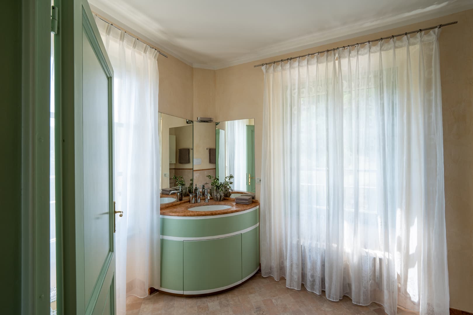 Master bedroom private bathroom - Superior Villa