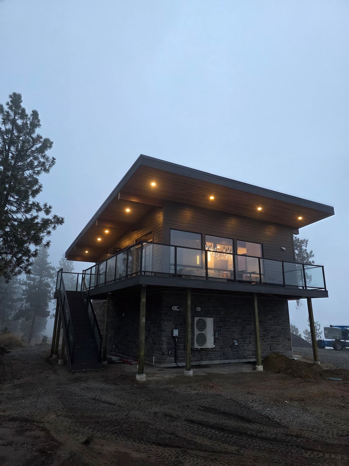 Foggy winter night of the Chelan Ridge