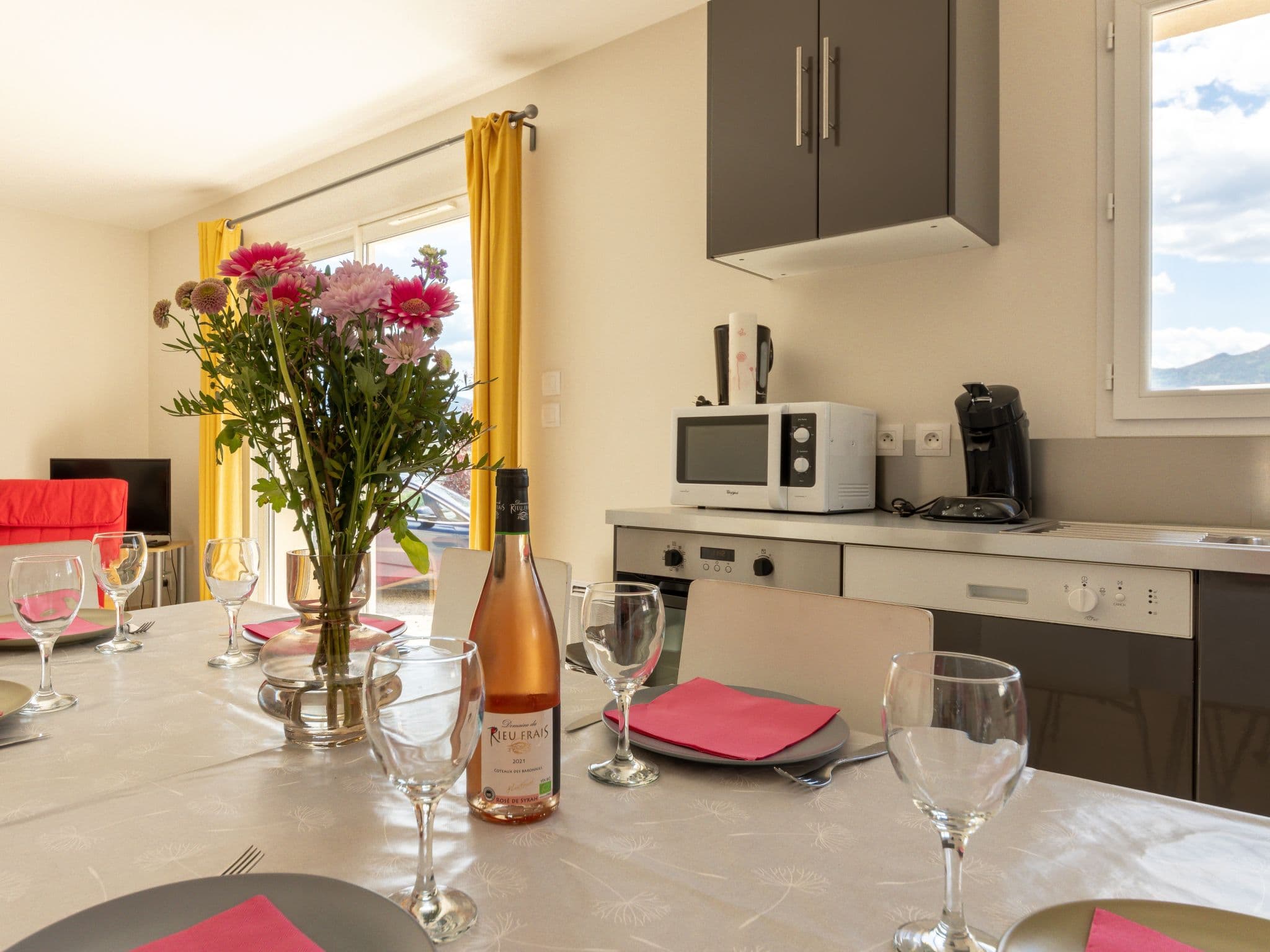 Kitchen / Dining Room