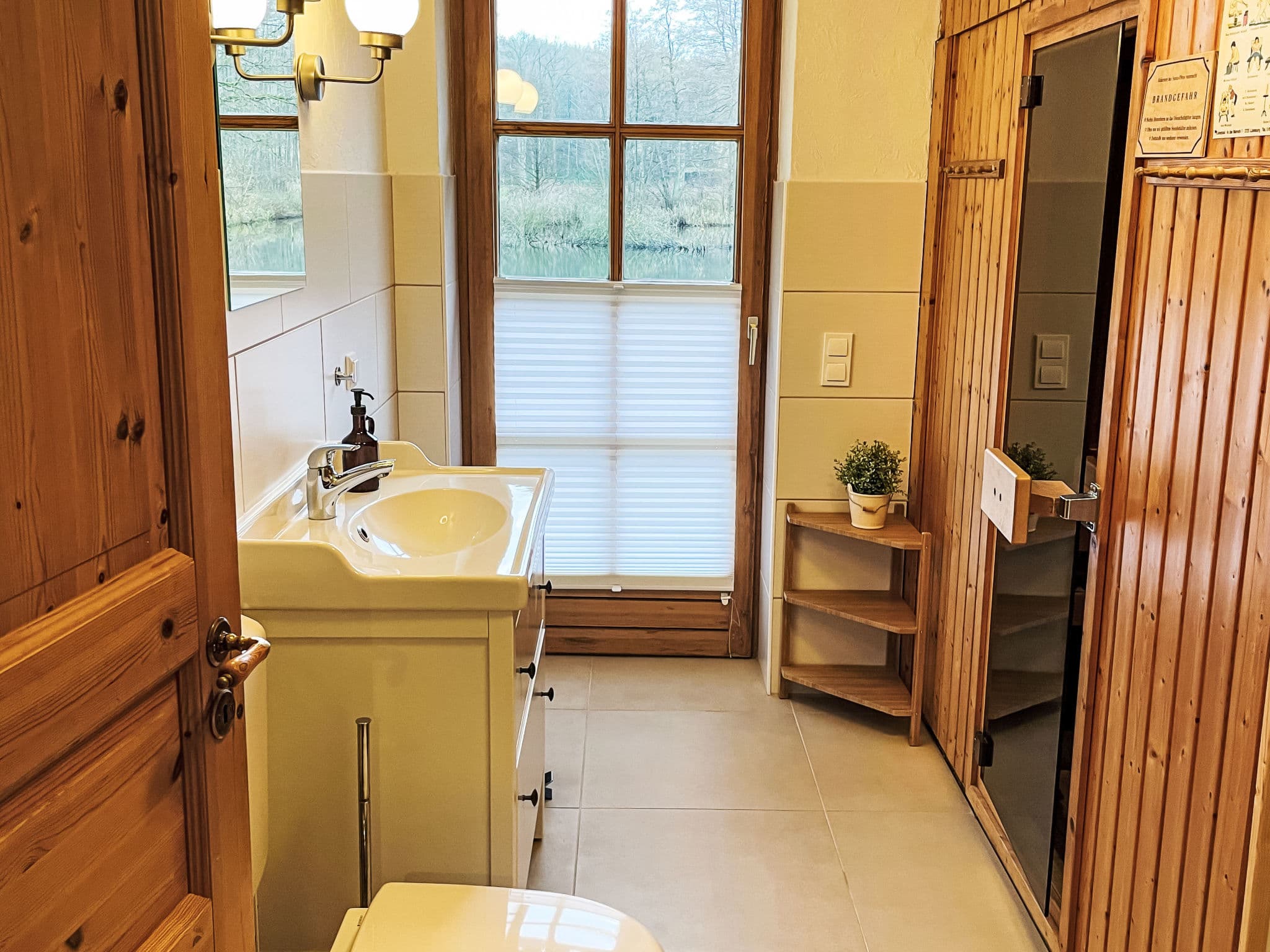 Bathroom / Wellness