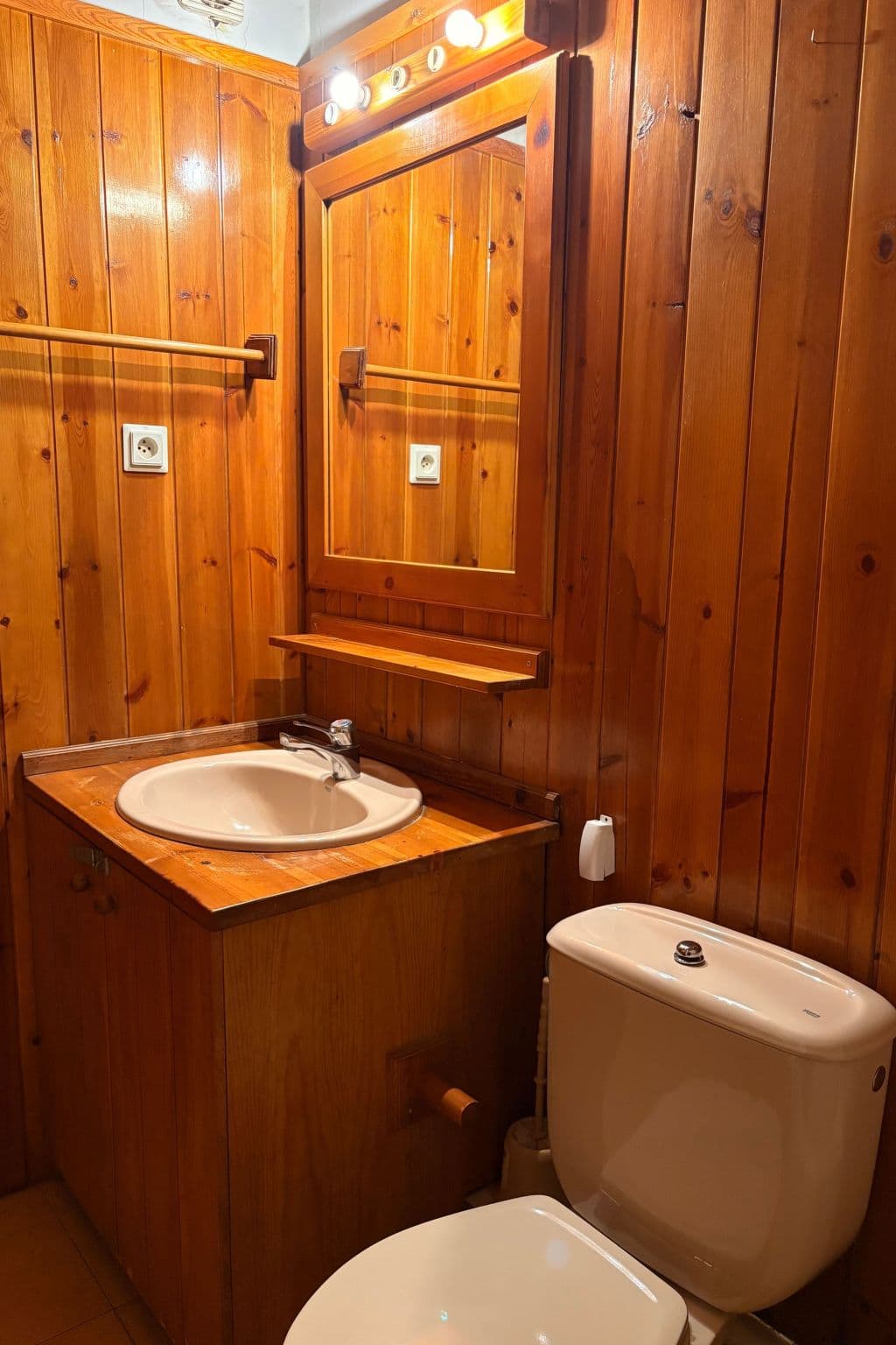 Bathroom / Wellness