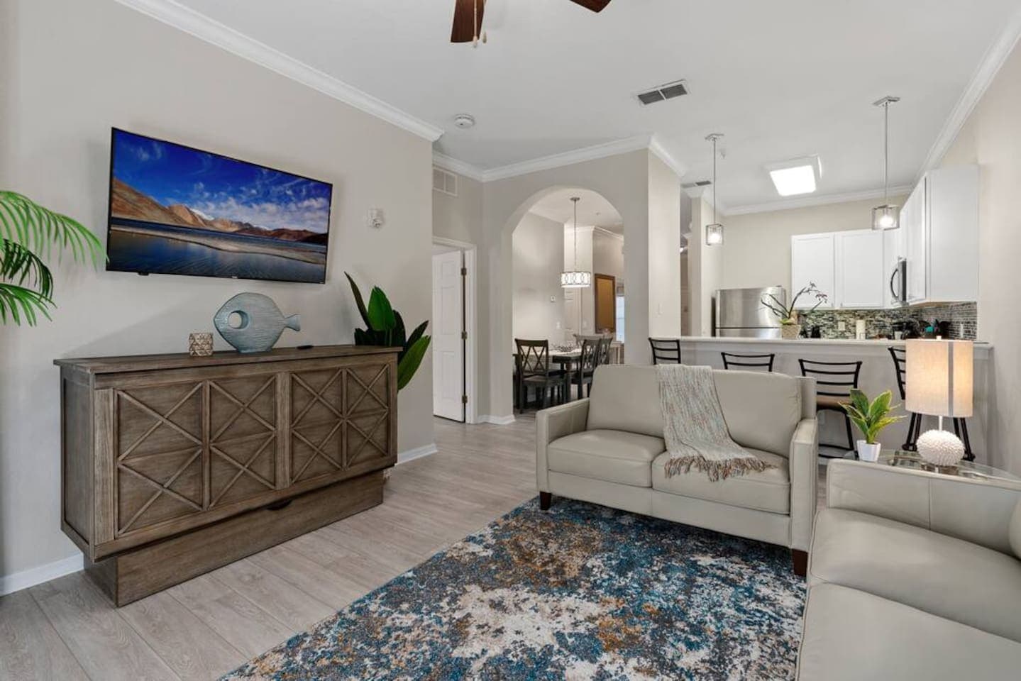 Beautifully designed condo with an open concept.