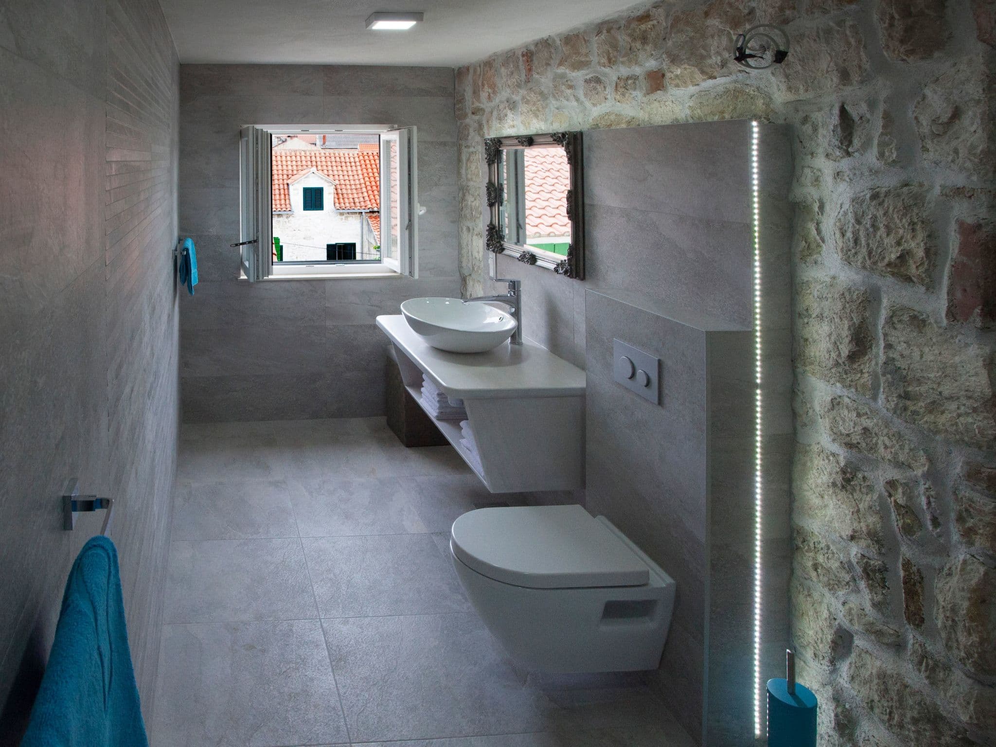 Bathroom / Wellness
