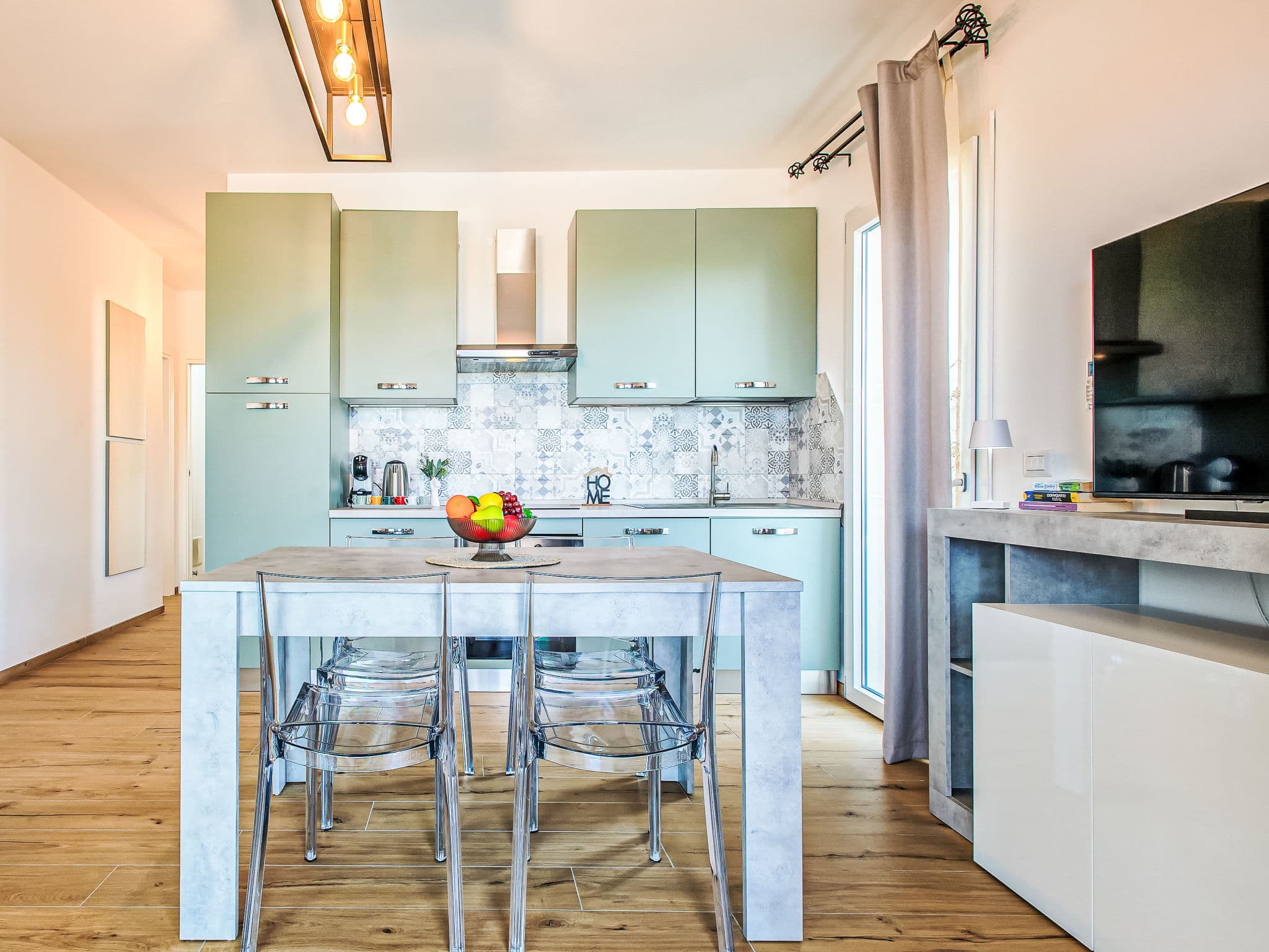 Kitchen / Dining Room