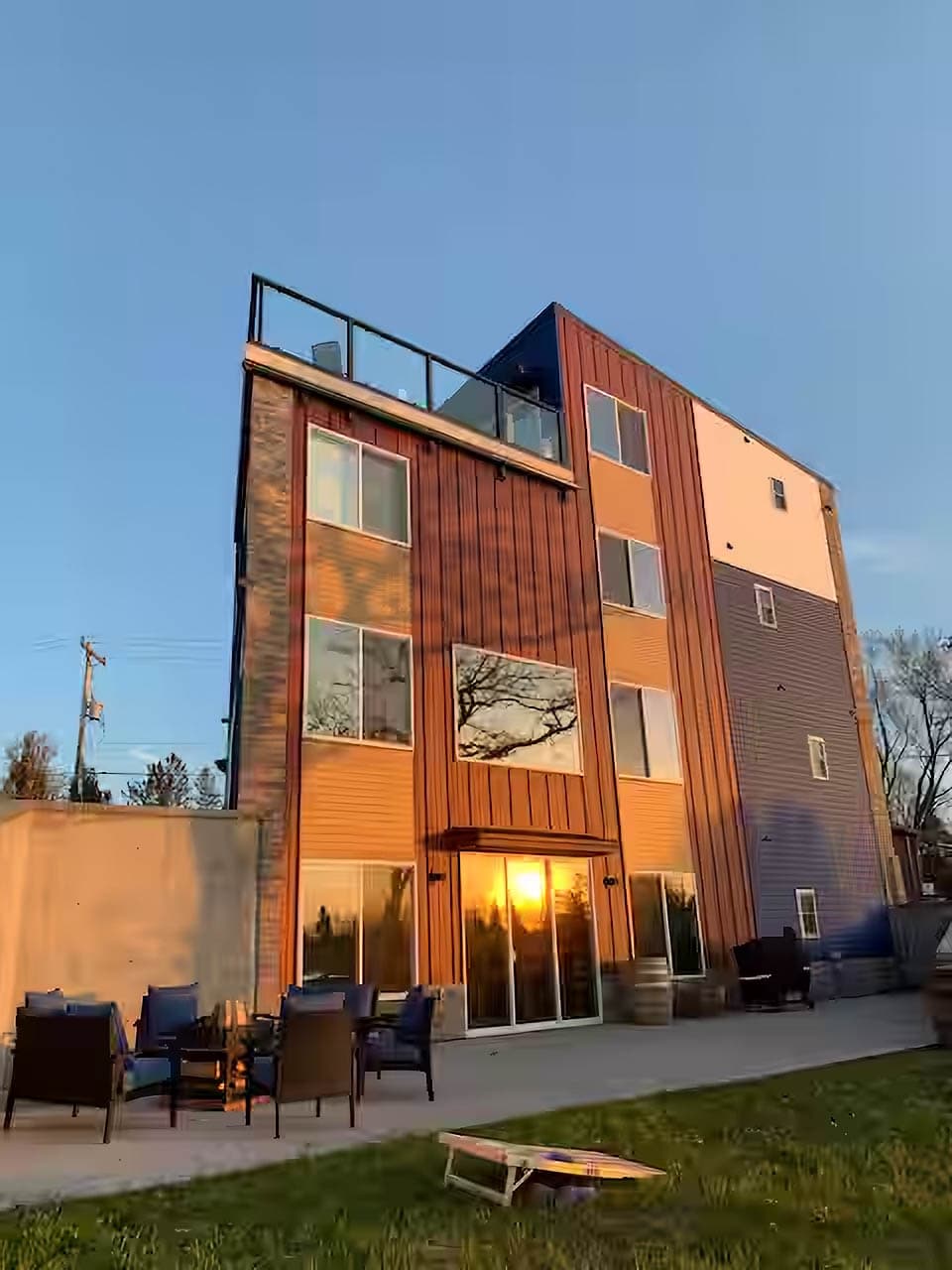 Yard games, sunset views, and a fire pit sounds like a great evening!
