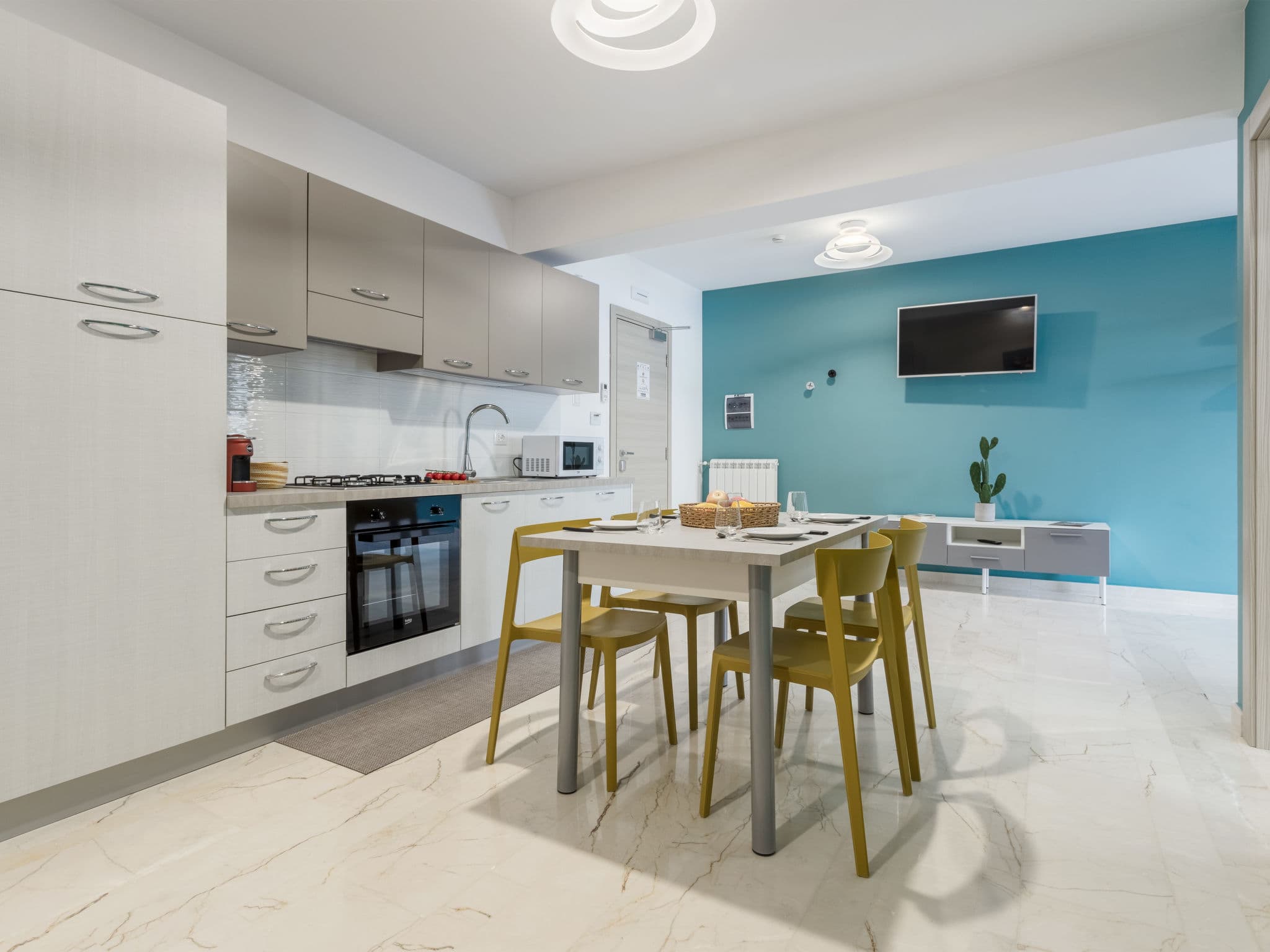 Kitchen / Dining Room