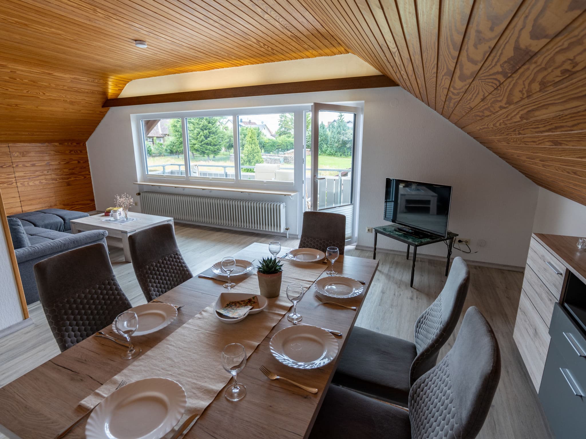Kitchen / Dining Room