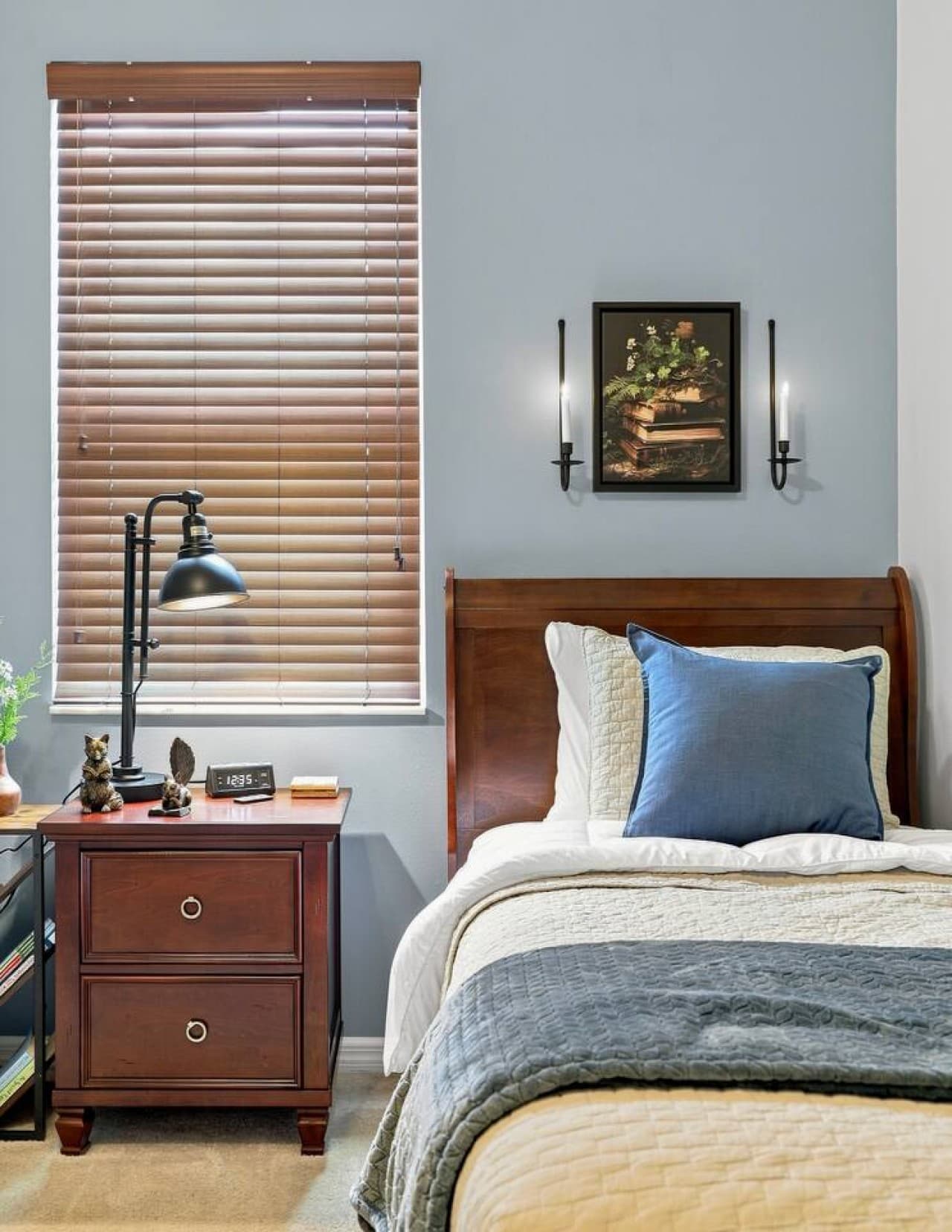 Two single beds provide a flexible and comfortable sleeping arrangement for guests.