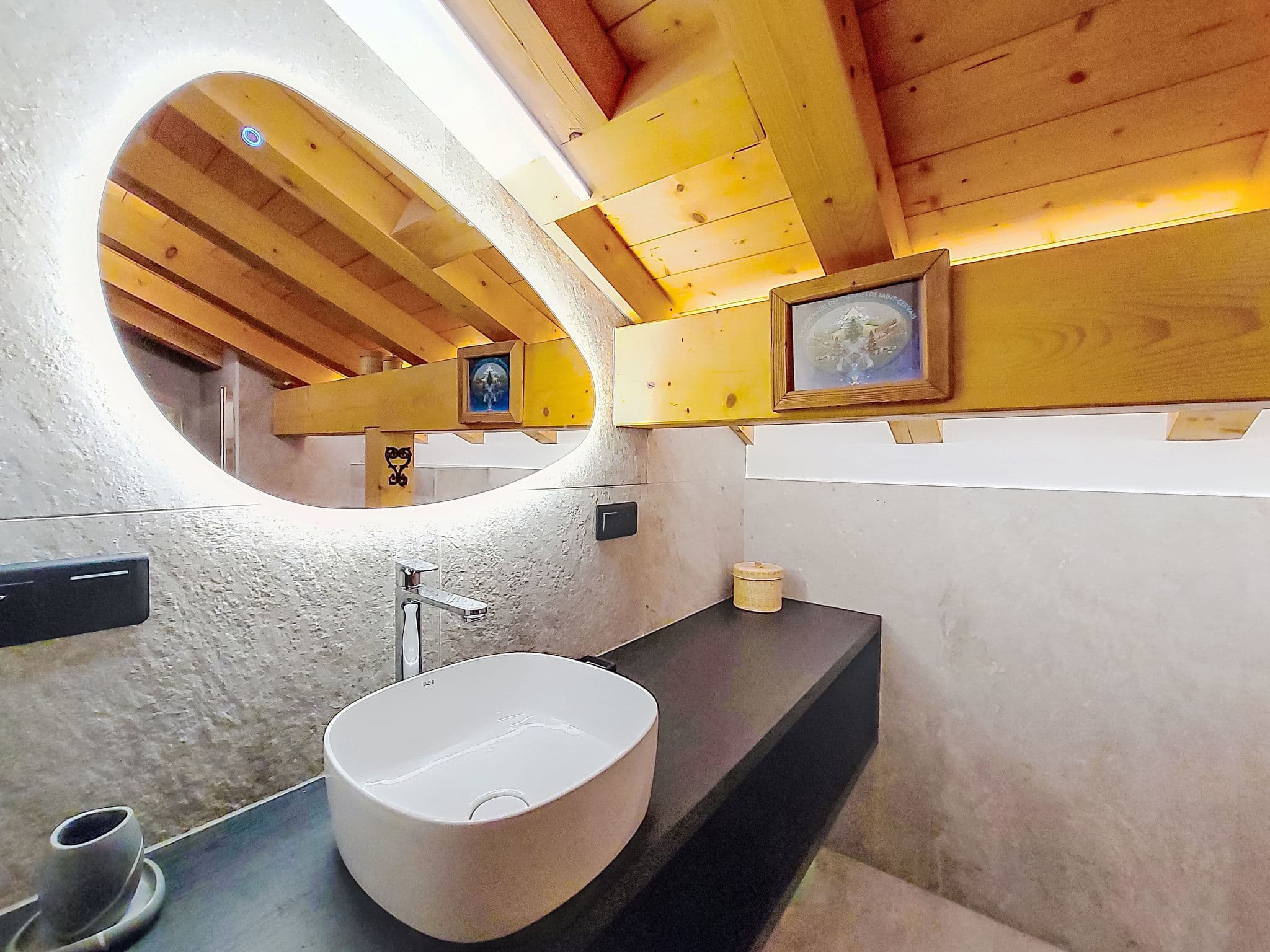 Bathroom / Wellness