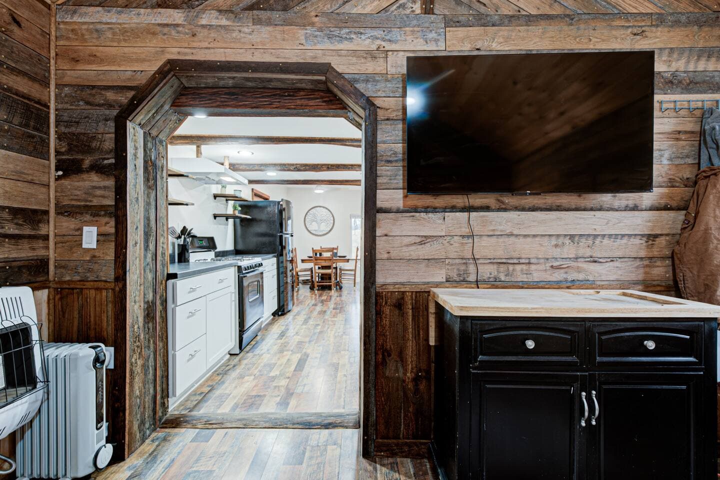 Living Room To Kitchen
