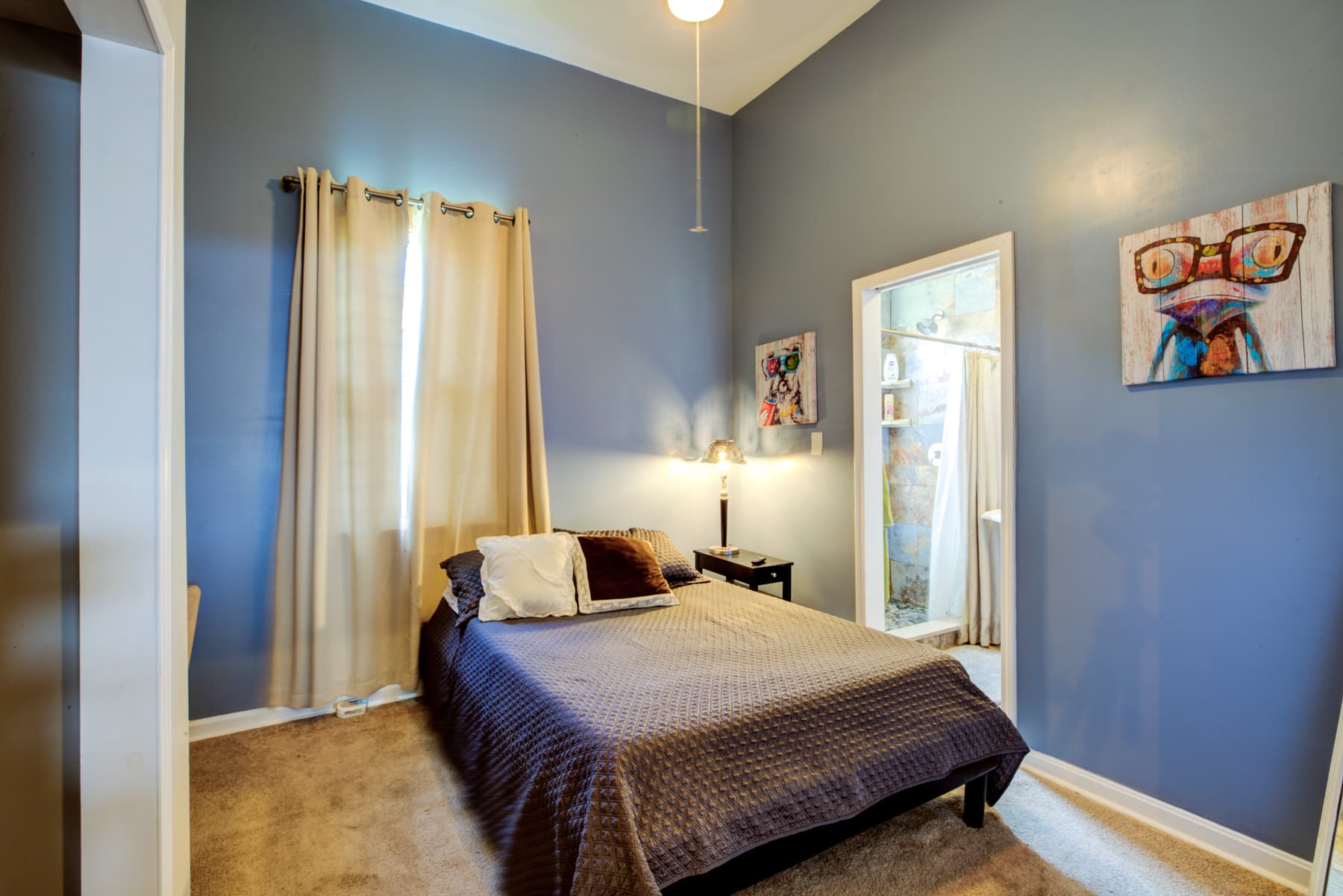 Bedroom 2, full size bed