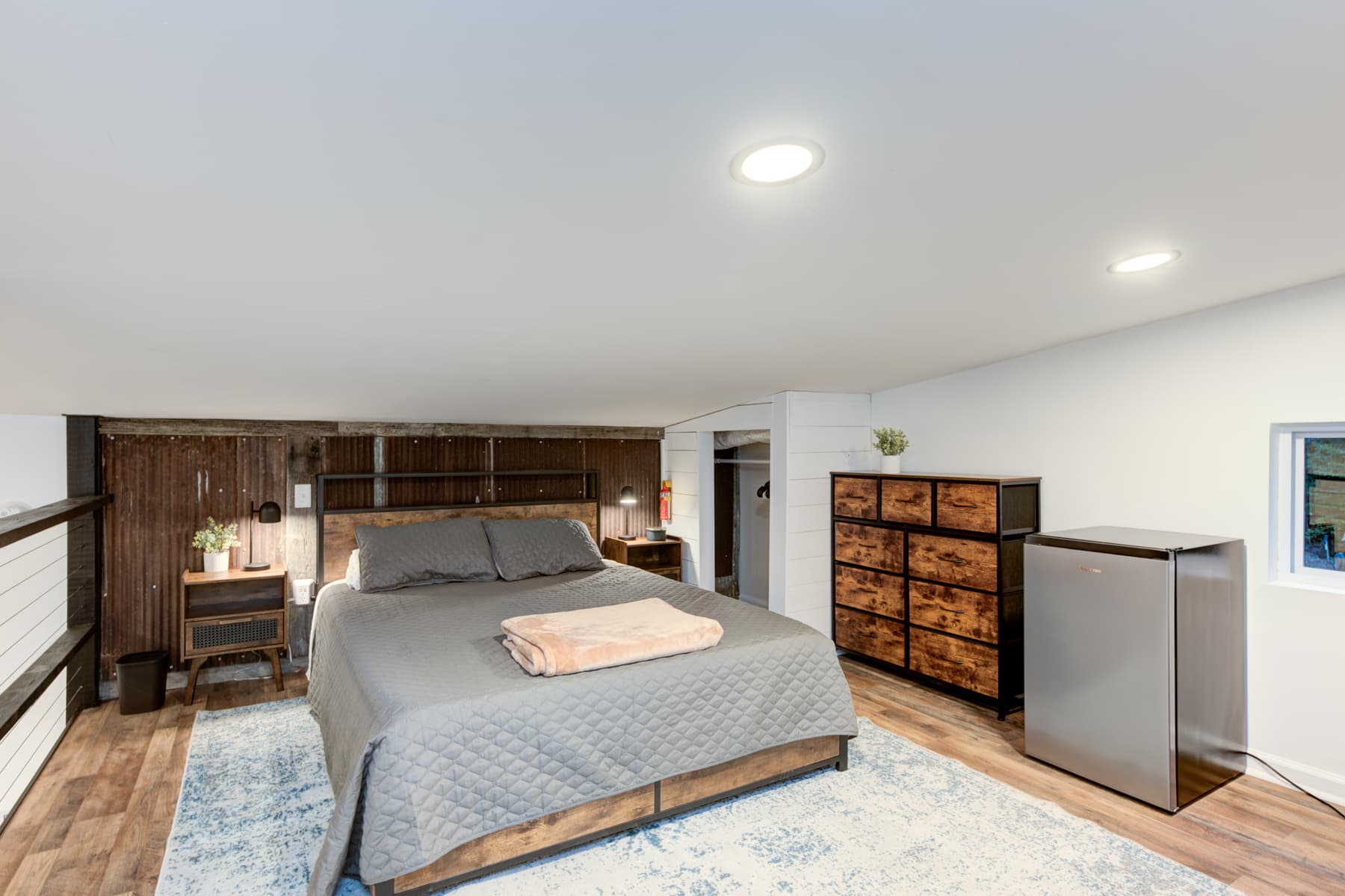 Loft Queen Size Bed