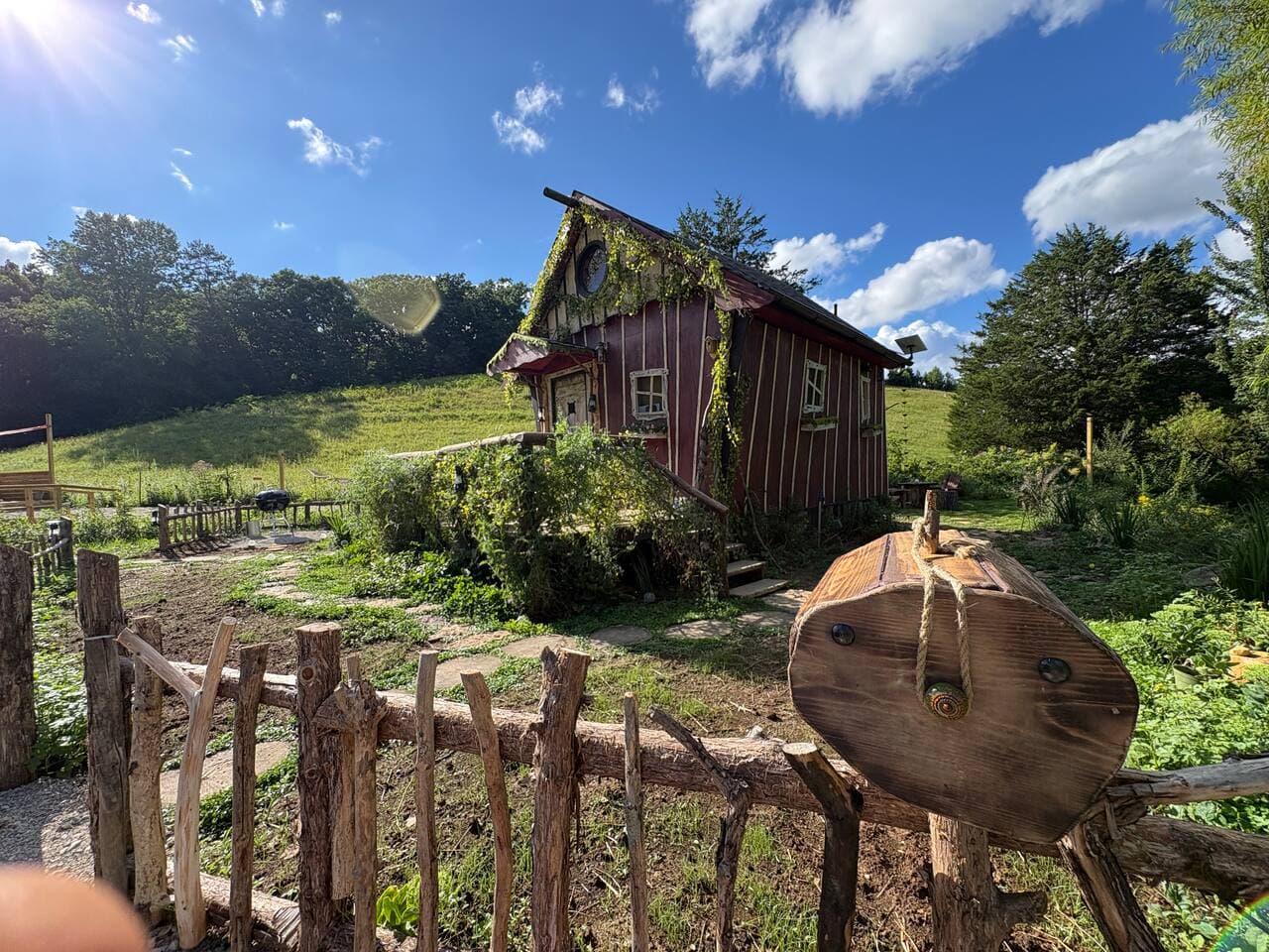 Crooked Cabin Exterior