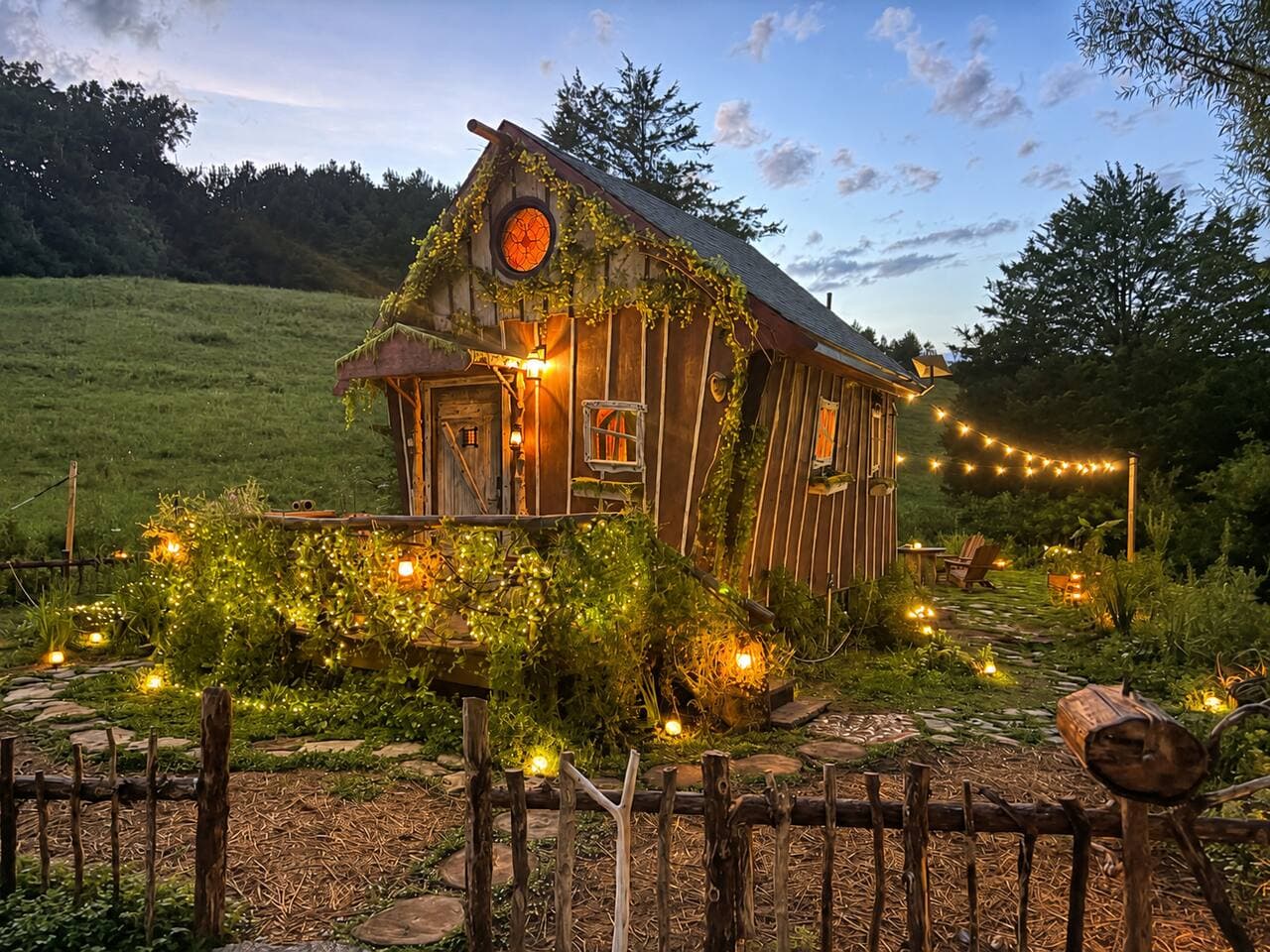 Crooked Cabin Exterior