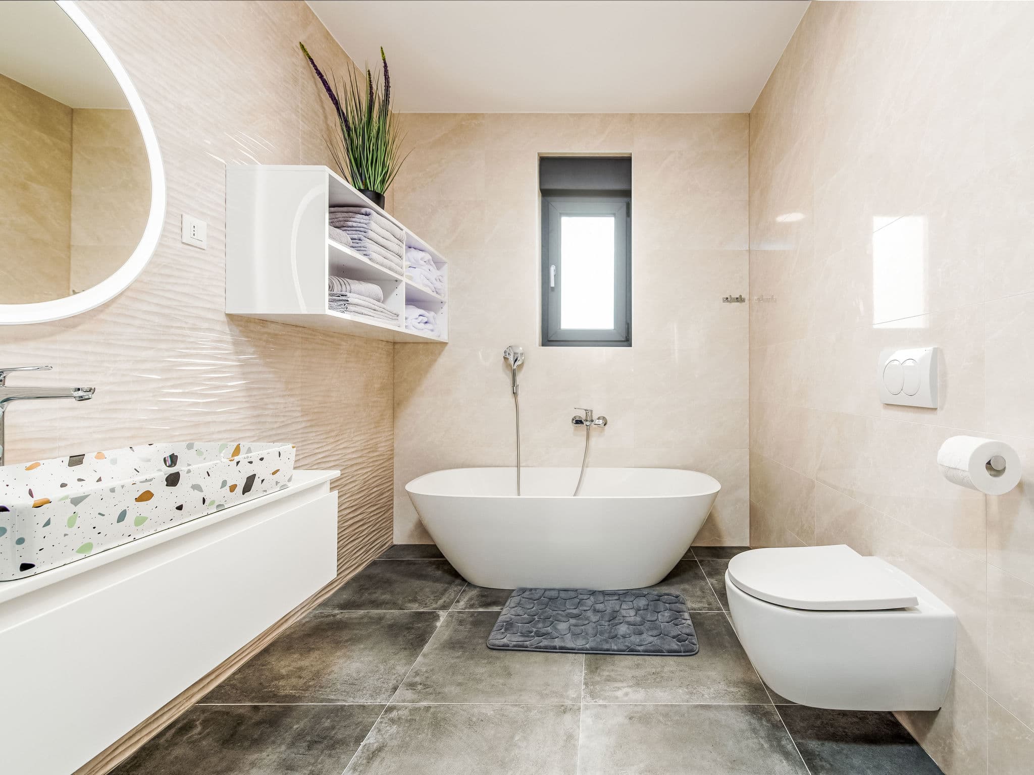 Bathroom / Wellness