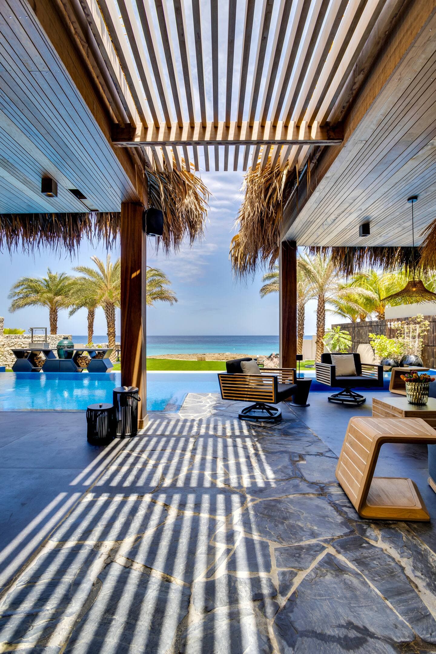 Sea Front Luxury Villa 33
