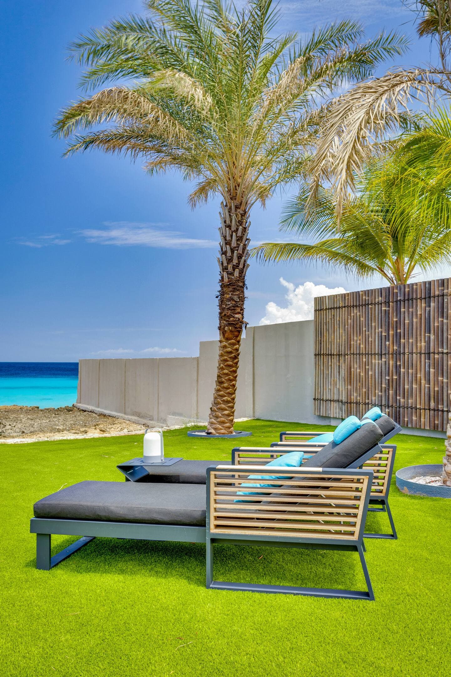 Sea Front Luxury Villa 37
