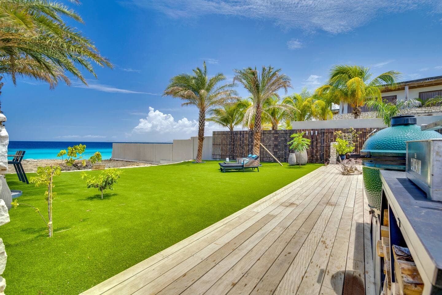 Sea Front Luxury Villa 36