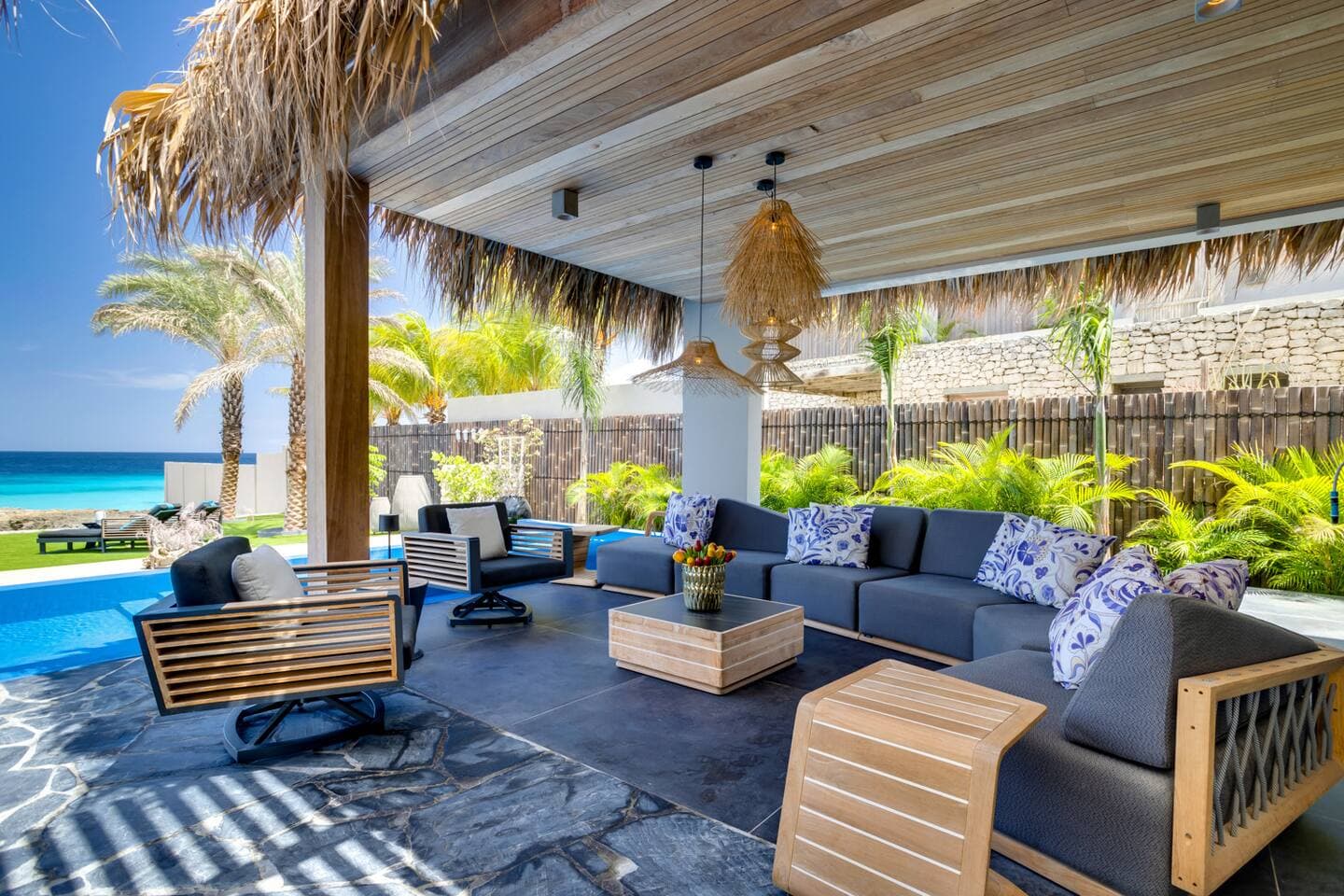 Sea Front Luxury Villa 47